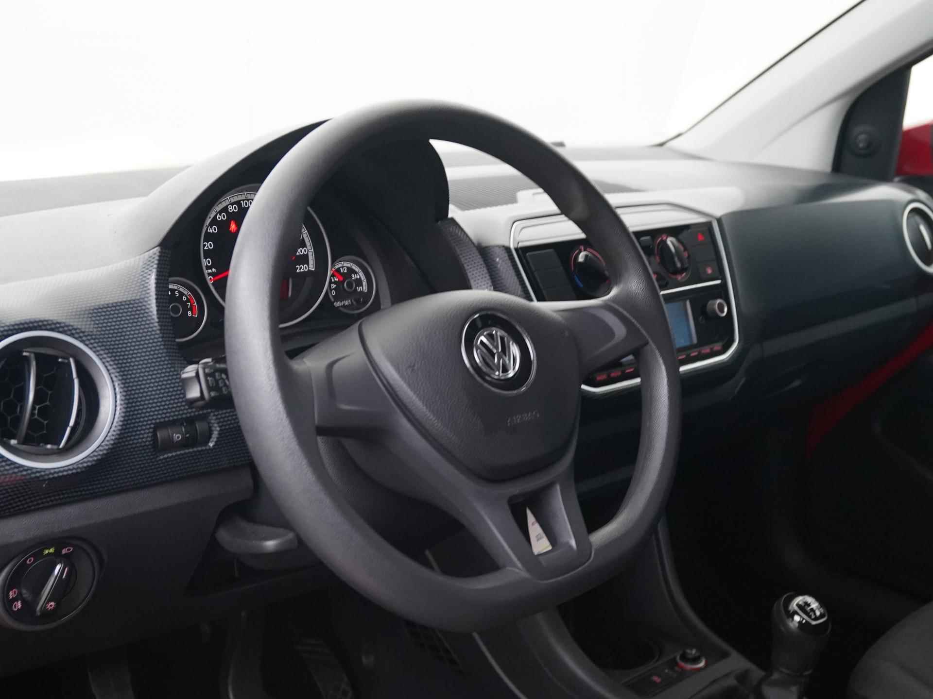 Volkswagen Up! 1.0 BMT move up! | Airco | 12 mnd Garantie | Zondag Open! - 25/28