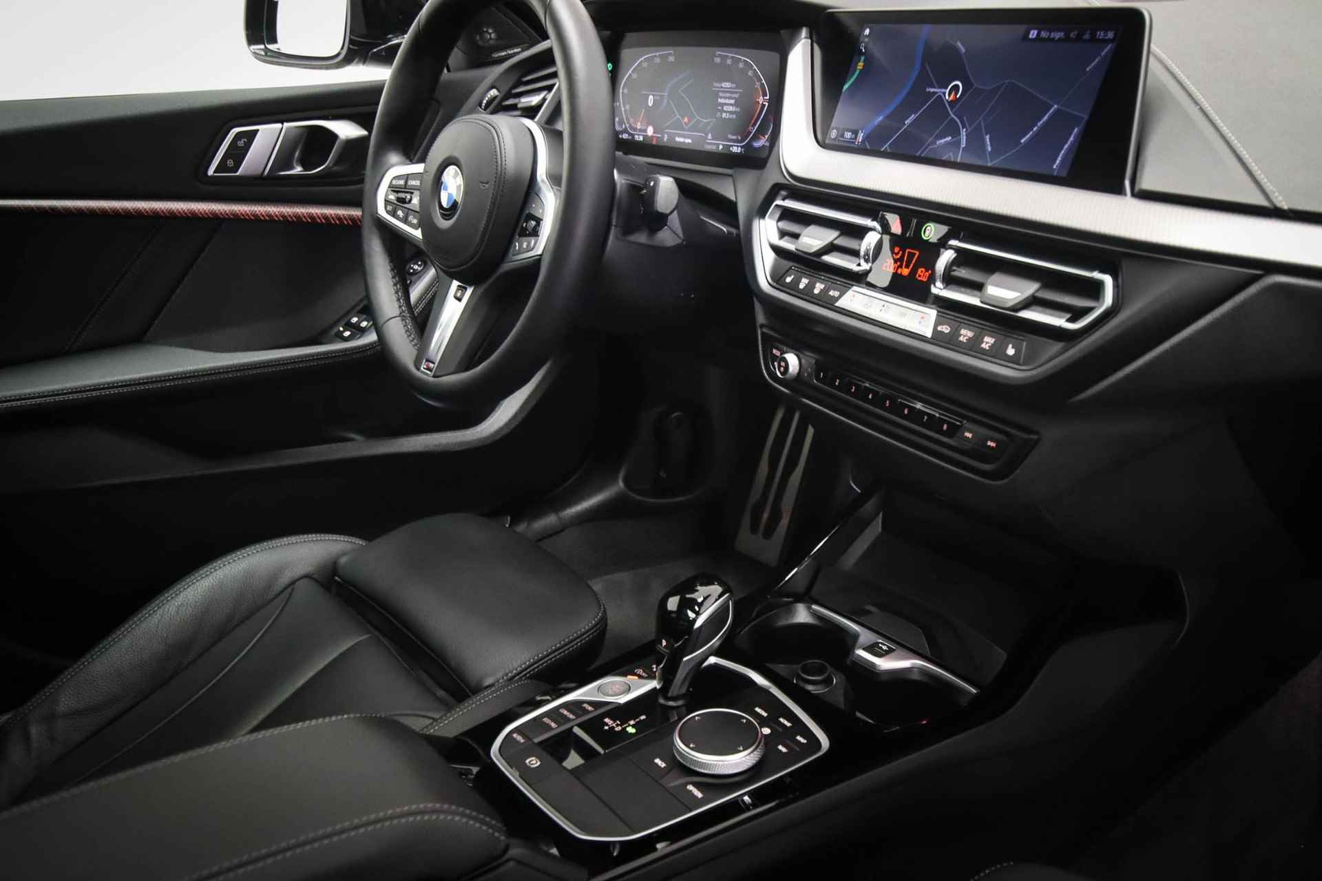 BMW 2-serie Gran Coupé 220i M Sport Edition | COMFORT PACK | PANORAMADAK | INDIVIDUAL AURORA DIAMANT GRUN - 3/61