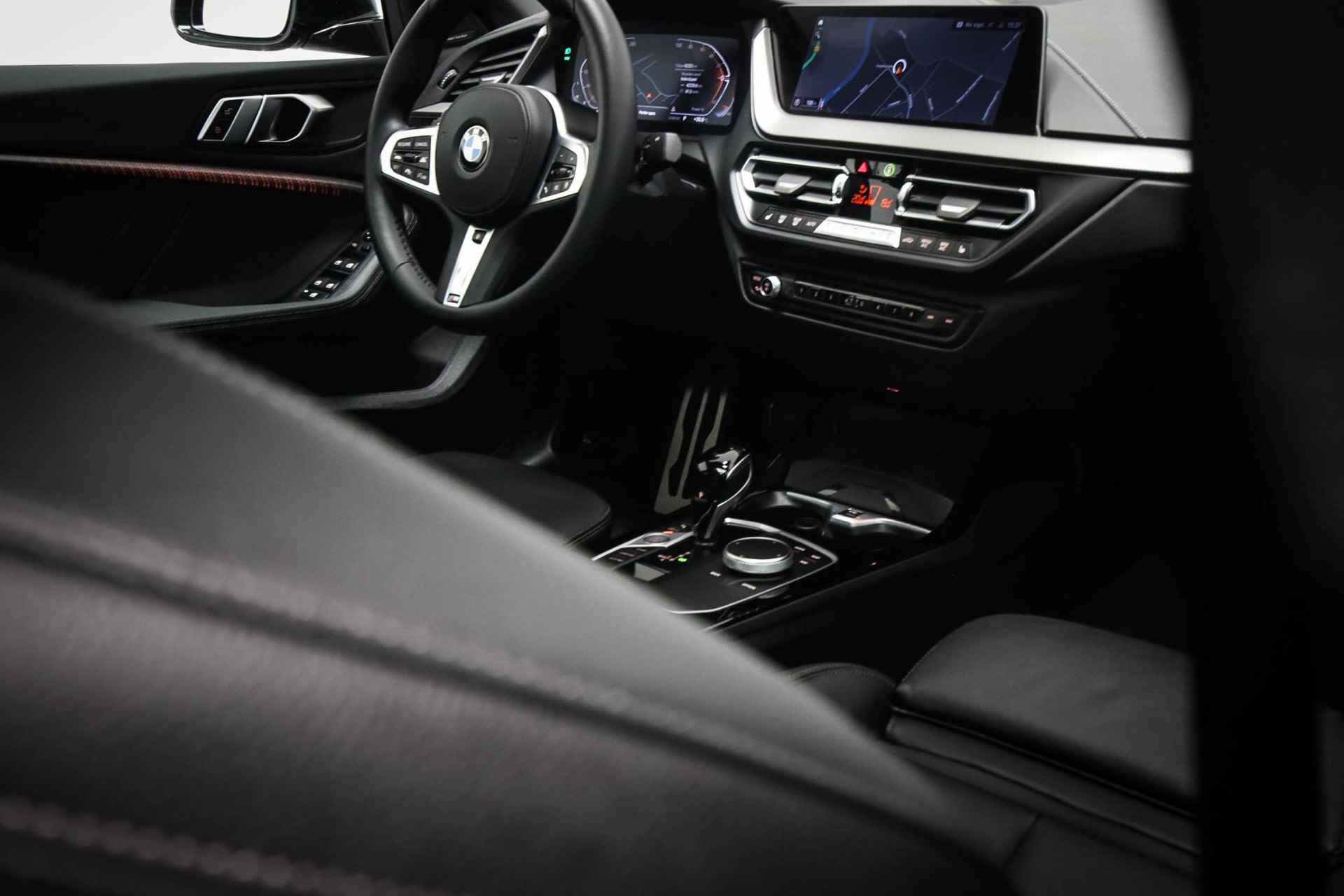 BMW 2-serie Gran Coupé 220i M Sport Edition | COMFORT PACK | PANORAMADAK | INDIVIDUAL AURORA DIAMANT GRUN - 12/61