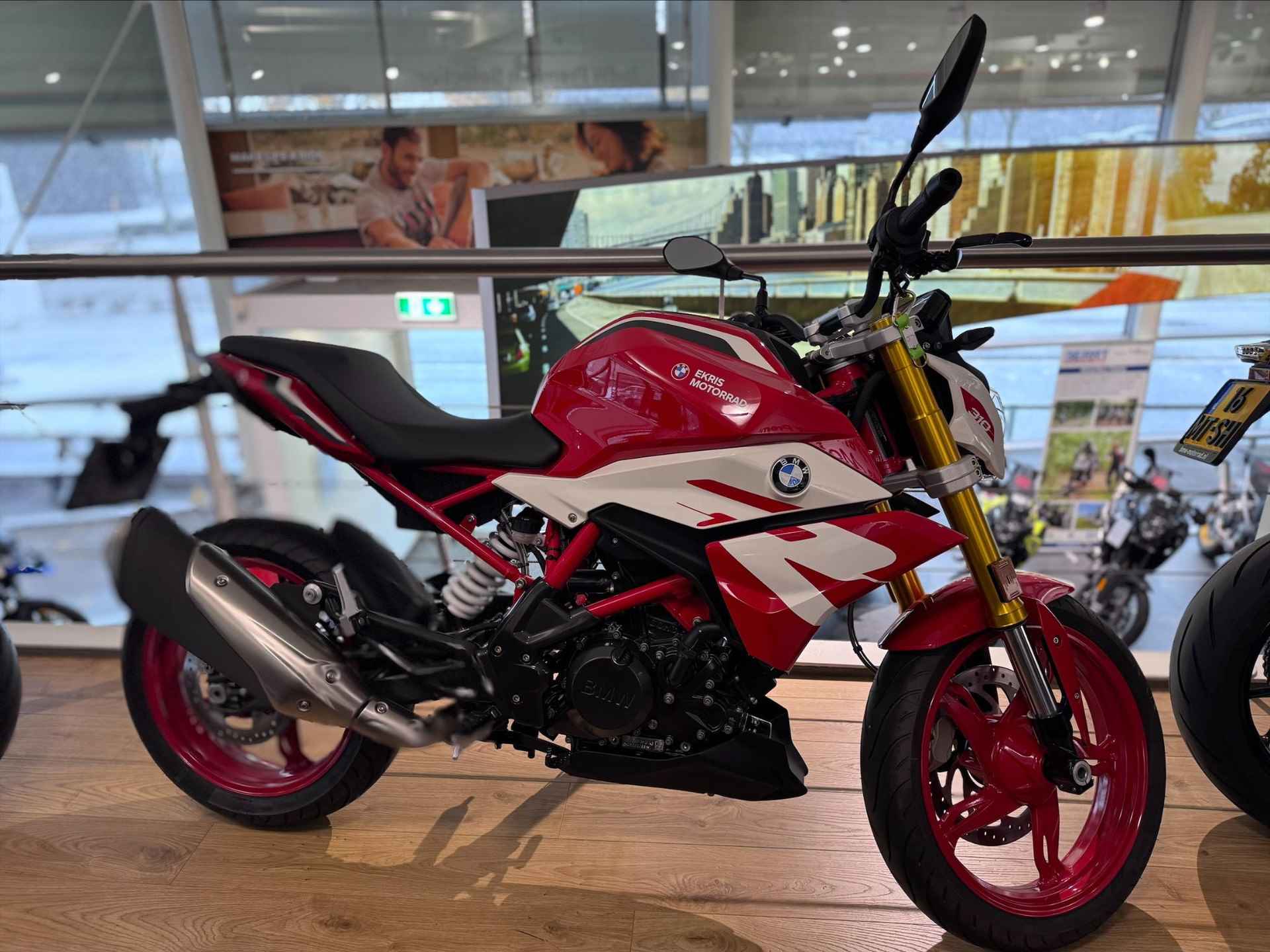 BMW G 310 R