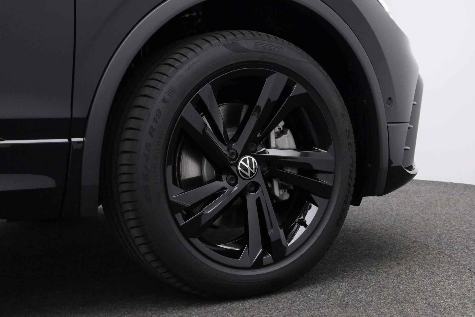 Volkswagen Tiguan 1.4 TSI 245PK DSG eHybrid R-Line Business Black Style | Pano | Trekhaak | Camera | Navi | Stoelverwarming - 18/49
