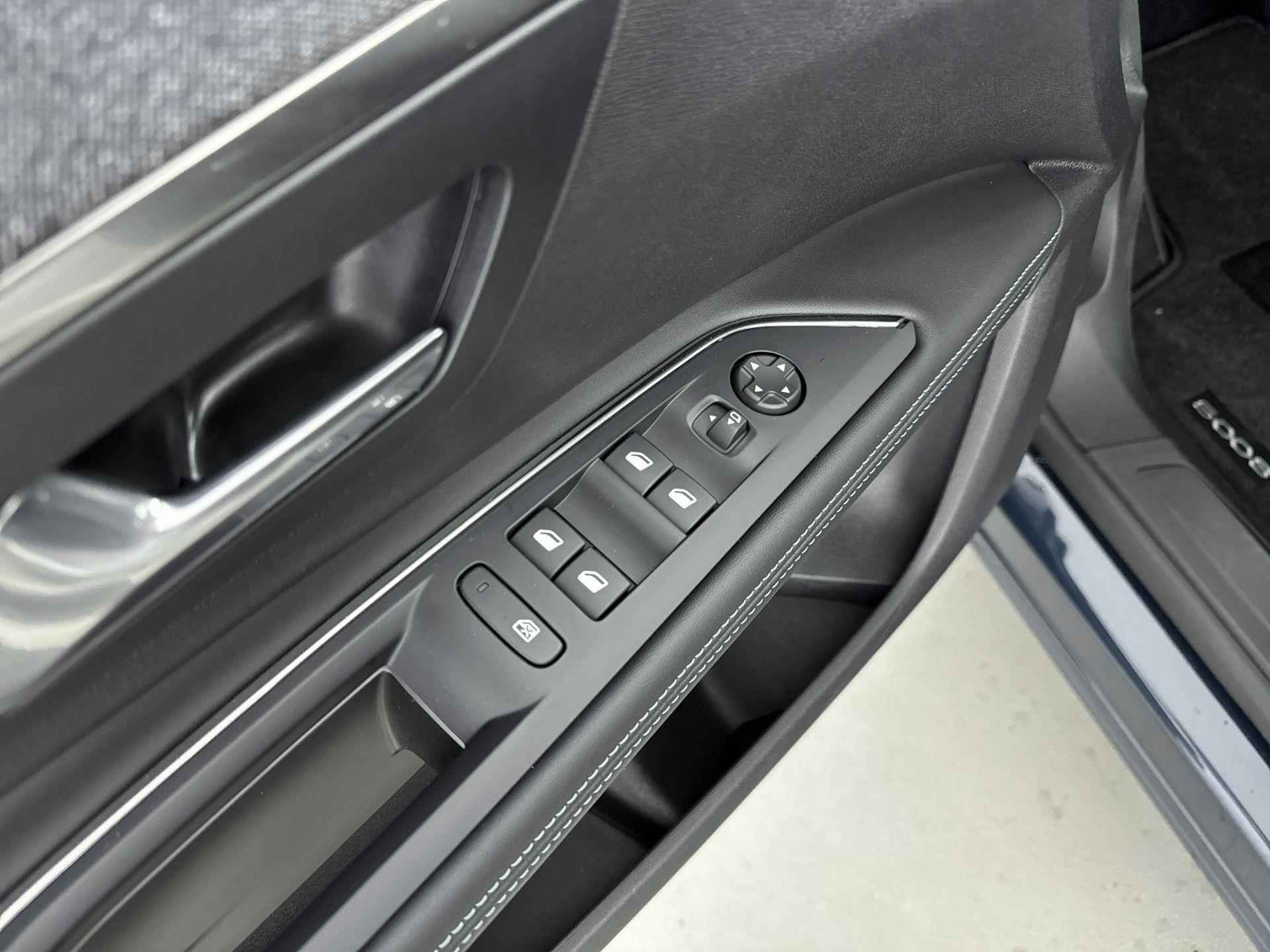 Peugeot 5008 SUV 1.2 130 pk Automaat Allure Pack Business | DEMO | Navigatie | Camera | Led | - 16/33