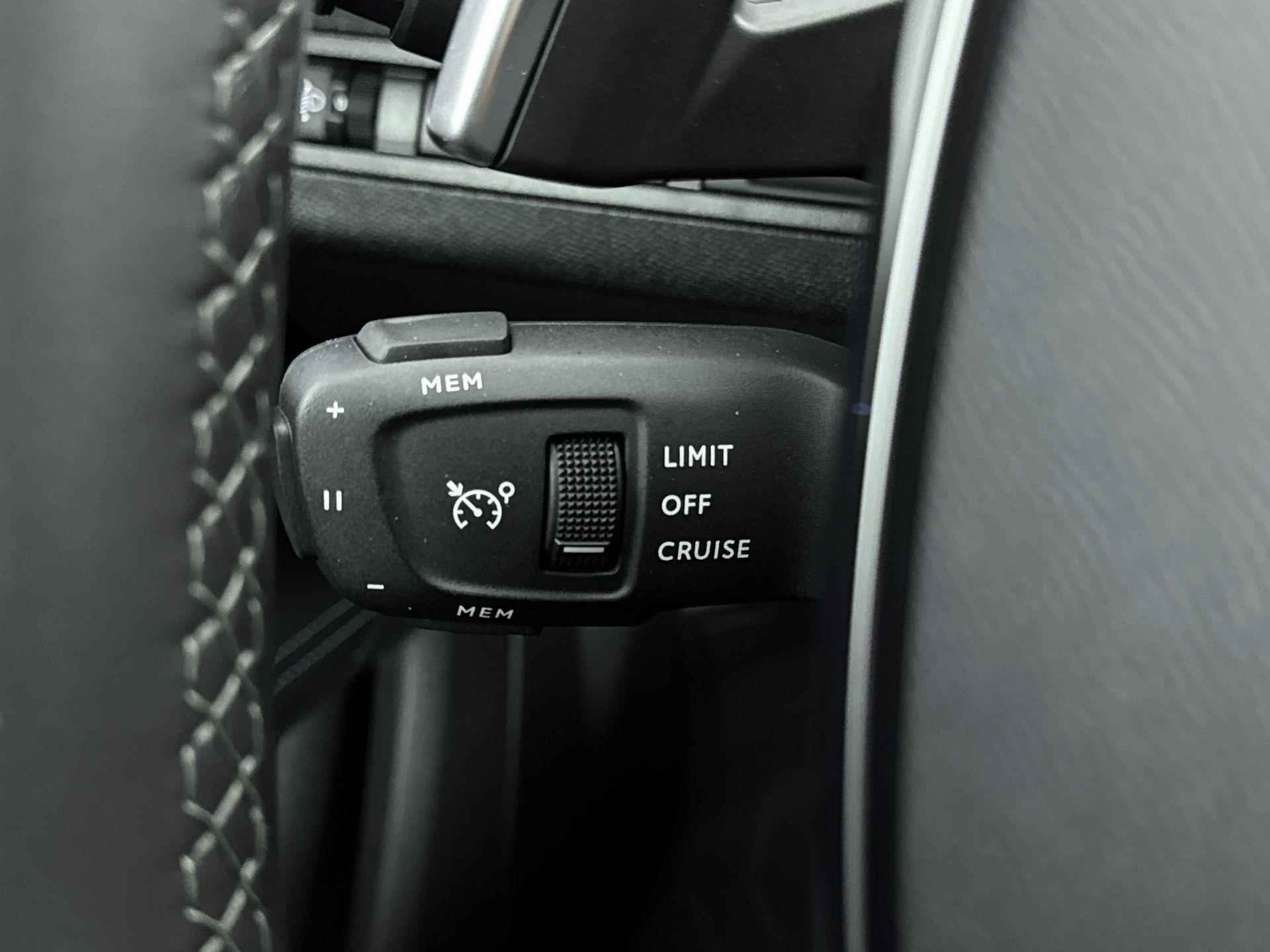 Peugeot 5008 SUV 1.2 130 pk Automaat Allure Pack Business | DEMO | Navigatie | Camera | Led | - 27/33