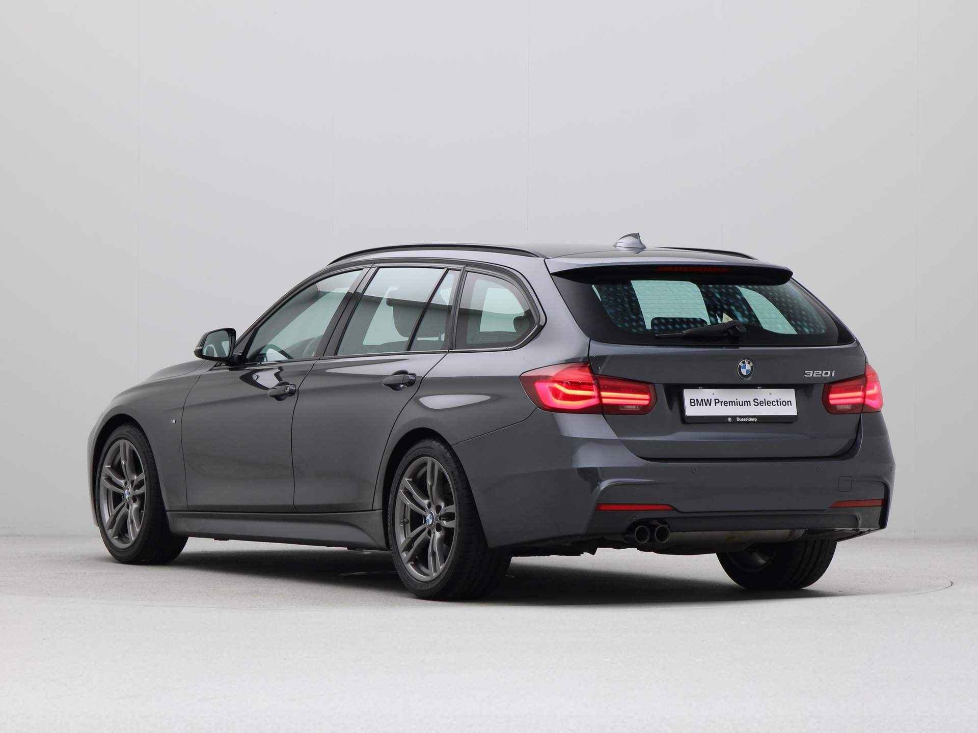 BMW 3 Serie 320i M Sport Edition Touring - 12/22