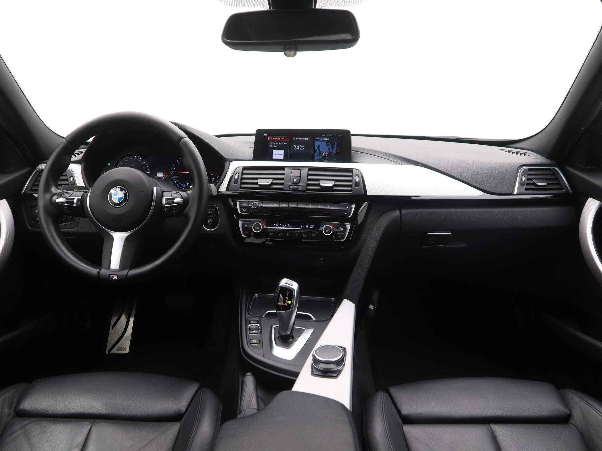 BMW 3 Serie 320i M Sport Edition Touring - 14/22