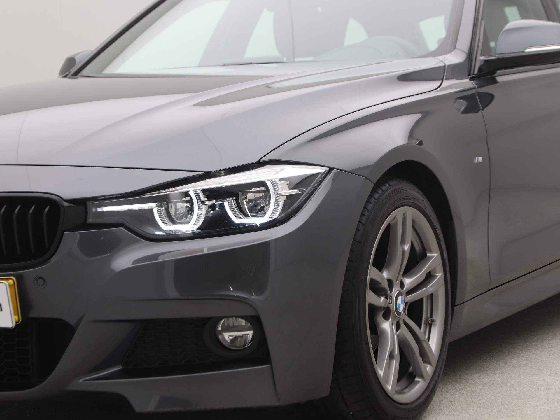 BMW 3 Serie 320i M Sport Edition Touring - 20/22