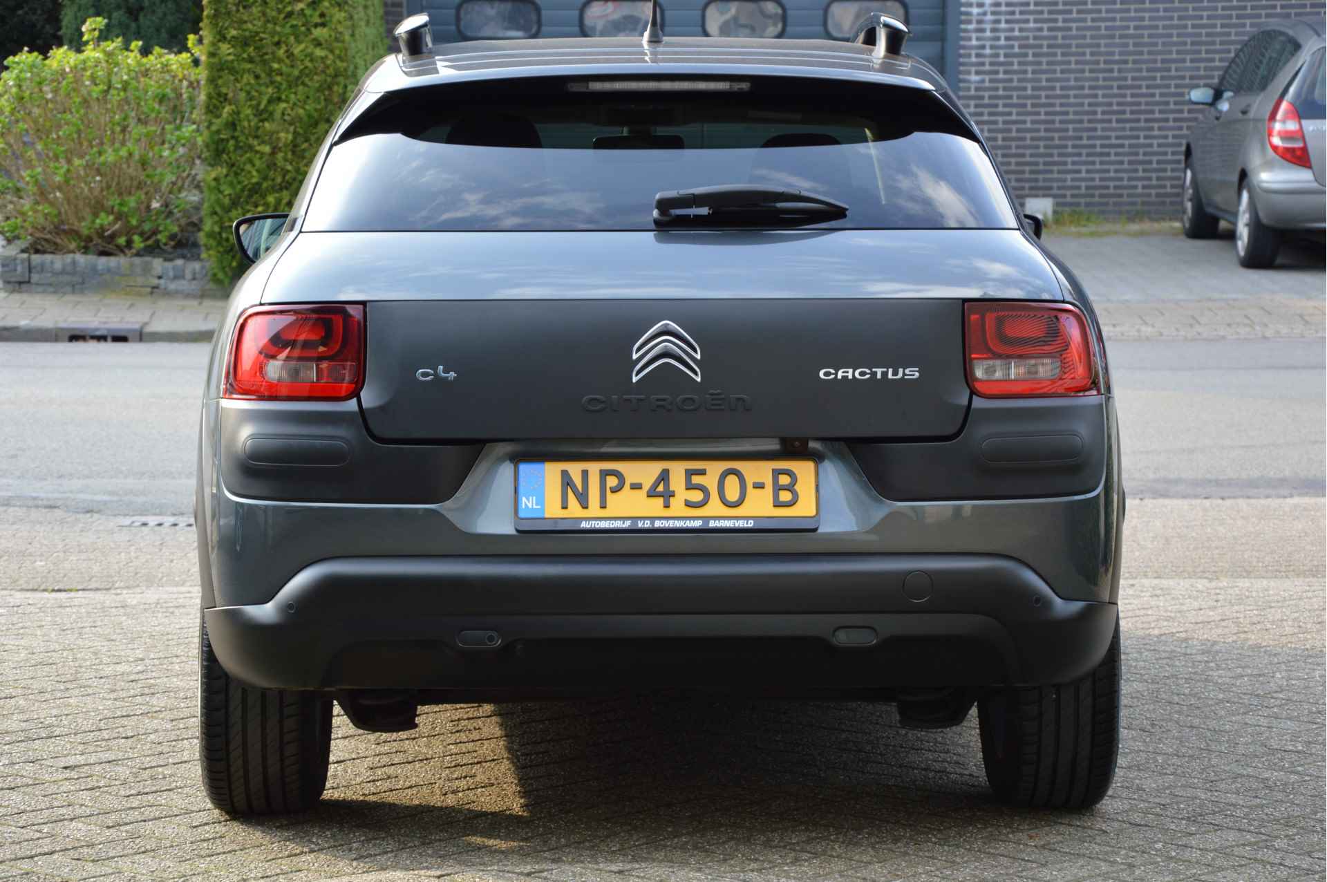 Citroën C4 Cactus 1.2 PureTech Shine AUTOMAAT | NAVI | CRUISE | CAMERA | PDC | ENZ - 12/29