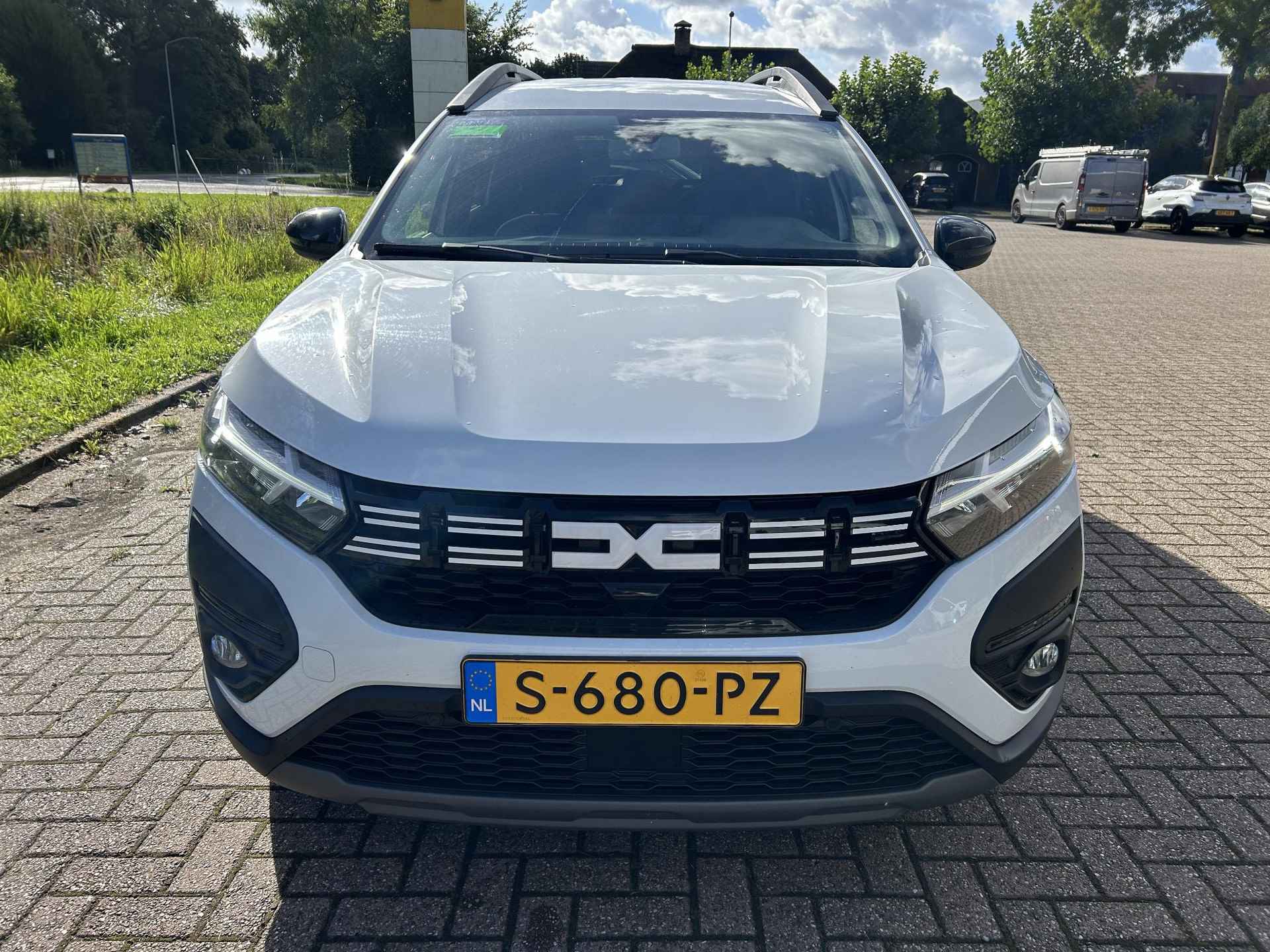 Dacia Jogger 1.0 TCe 110 Extreme 7p. | 1e eigenaar + dealer onderhouden! | Navi | Clima | Cruise | PDC V+A + Camera | Apple Carplay/Android Auto - 4/23