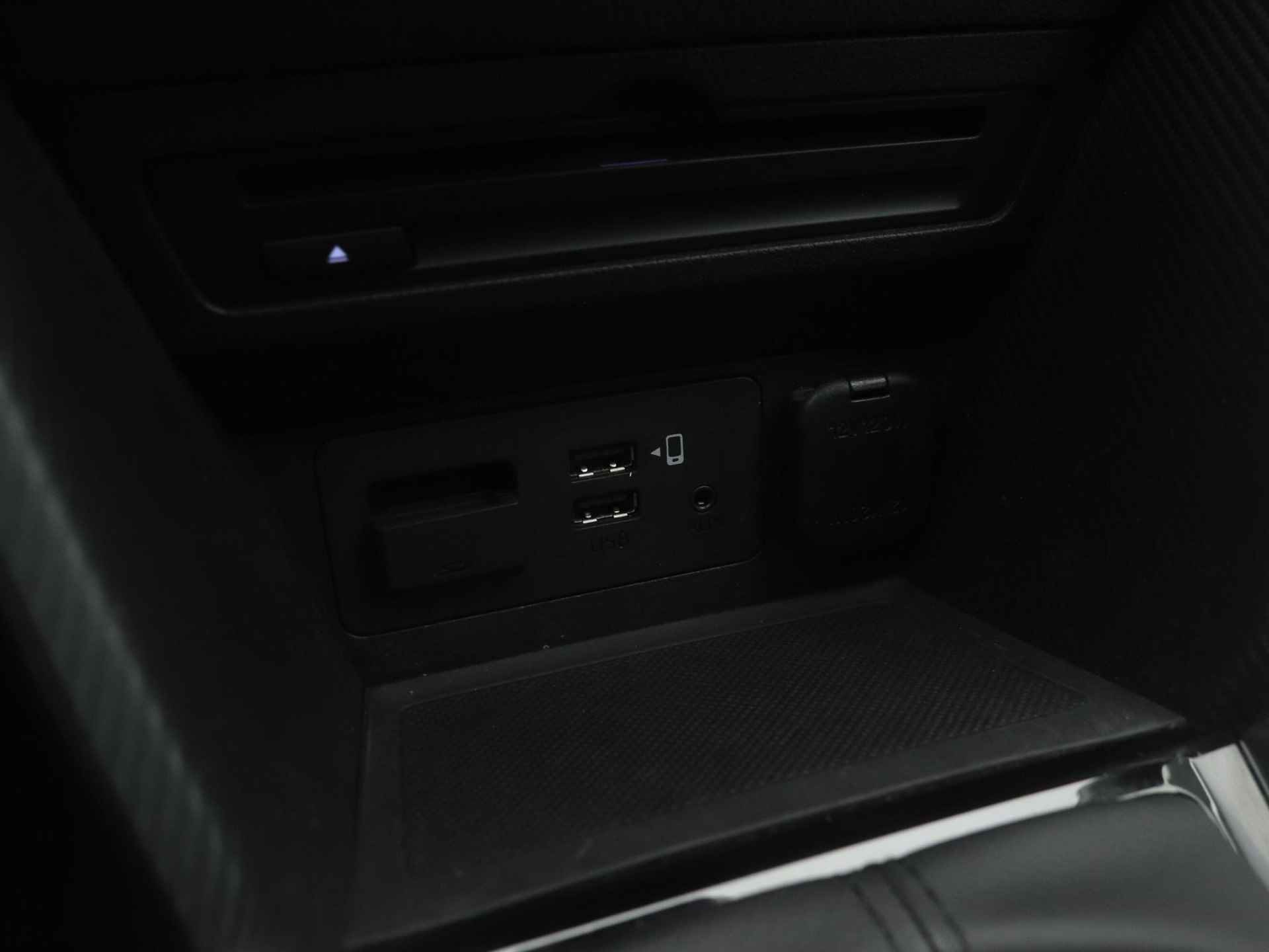 Mazda 2 1.5 Skyactiv-G Sport Selected met Apple CarPlay : dealer onderhouden - 36/46