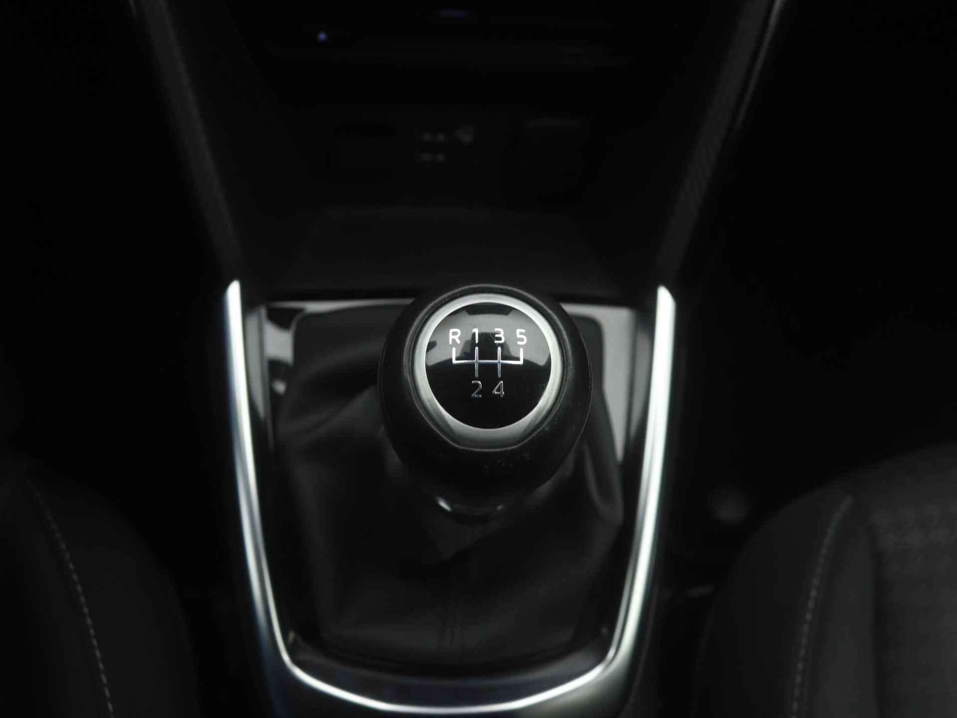 Mazda 2 1.5 Skyactiv-G Sport Selected met Apple CarPlay : dealer onderhouden - 37/46