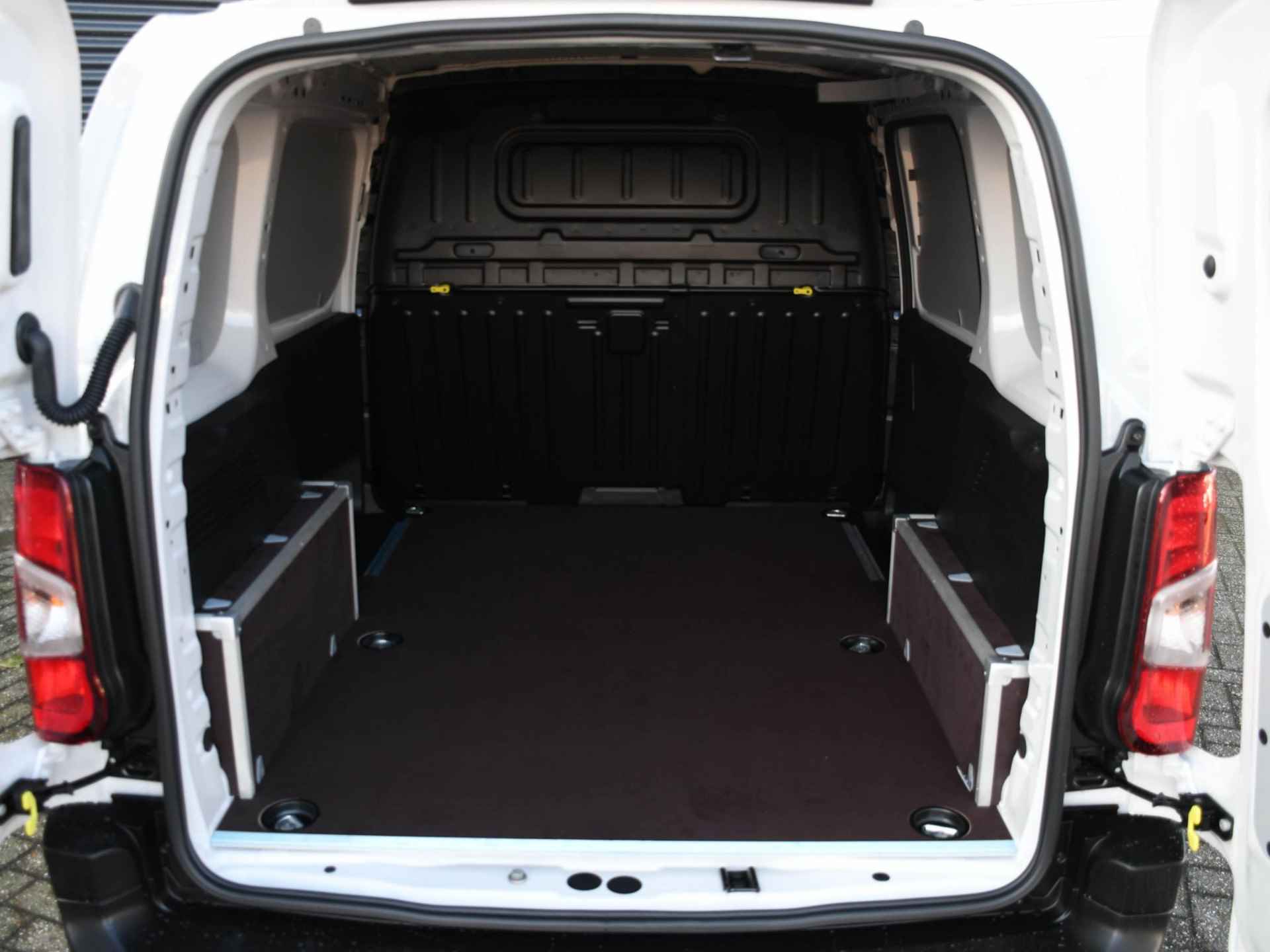 Opel Combo L1 1.5 BlueHDi 100pk NAVI | CRUISE | CAMERA | DODE HOEK | DAB | DIGITAAL INSTRUMENTENPANEEL - 10/27