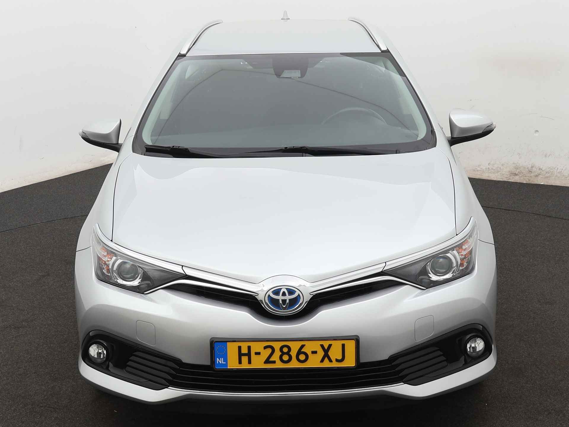 Toyota Auris Touring Sports 1.8 Hybrid Energy Limited | Navigatie | Lichtmetalen Velgen | Stoelverwarming | - 28/42