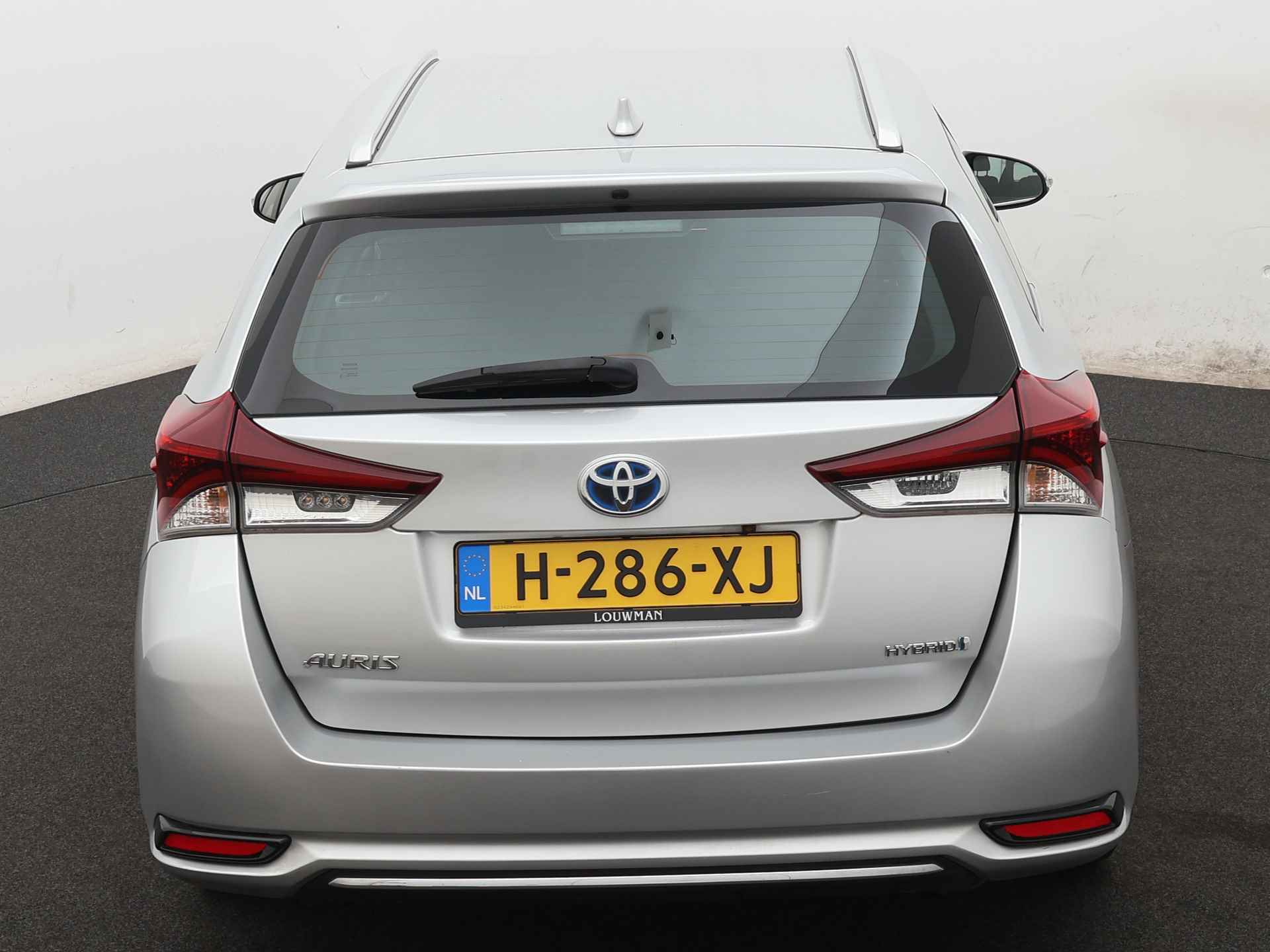 Toyota Auris Touring Sports 1.8 Hybrid Energy Limited | Navigatie | Lichtmetalen Velgen | Stoelverwarming | - 30/42