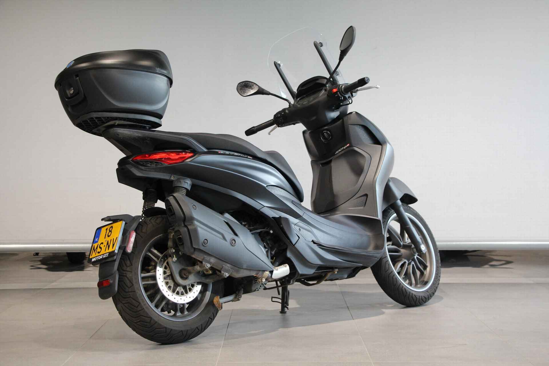 Piaggio BEVERLY 400 HPE - 8/12