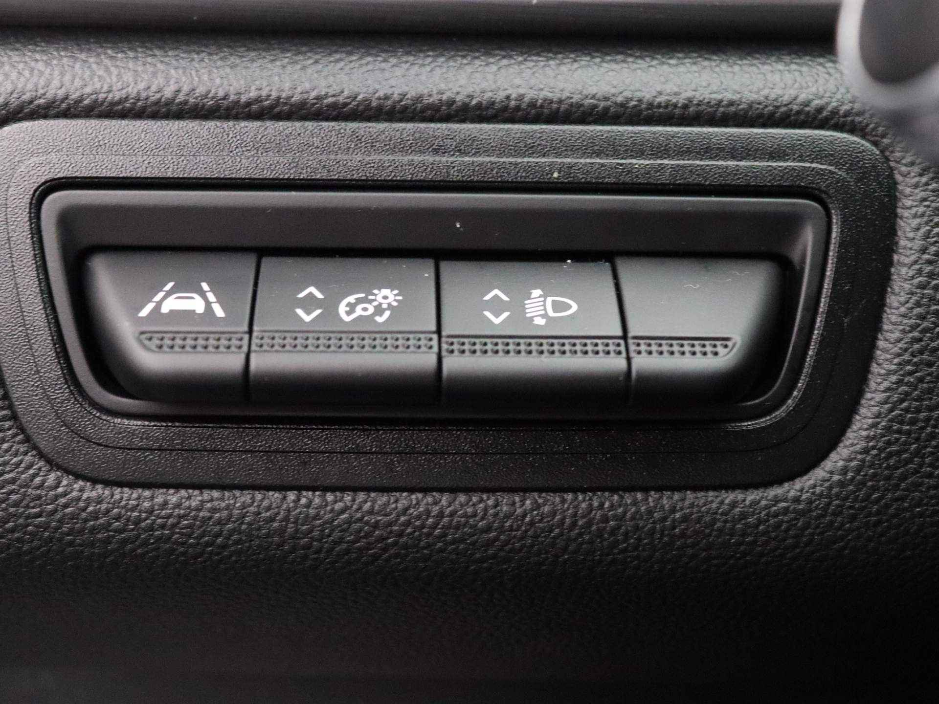 Renault Captur TCe 100pk Intens ALL-IN PRIJS! Climate control | Navig | 17" inch velgen - 30/43