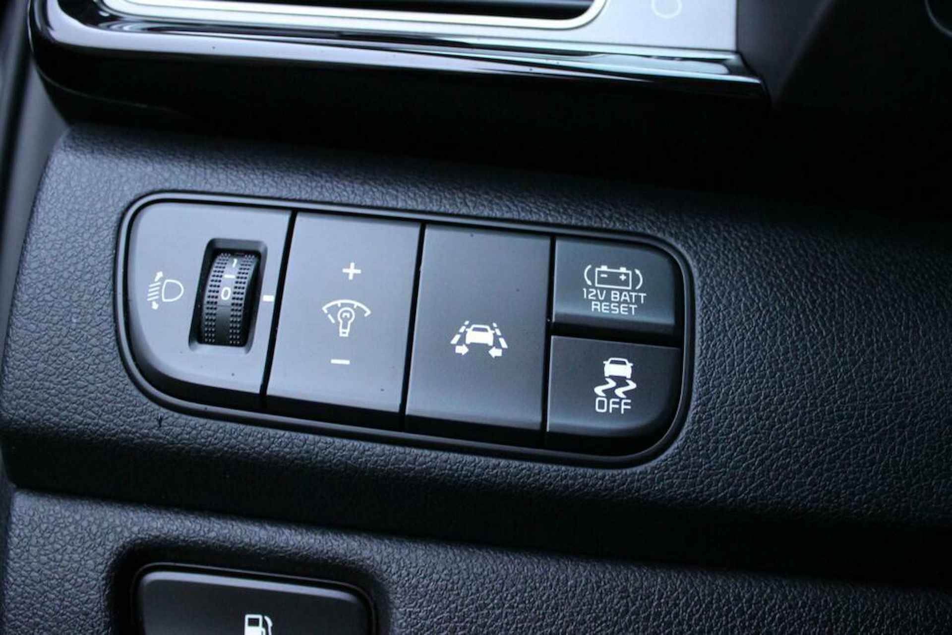 Kia Niro 1.6 GDi Hybrid Edition // Inclusief 12 mnd. BOVAG garantie - Navigatie - Apple CarPlay & Android Auto - Climate Control - 23/23