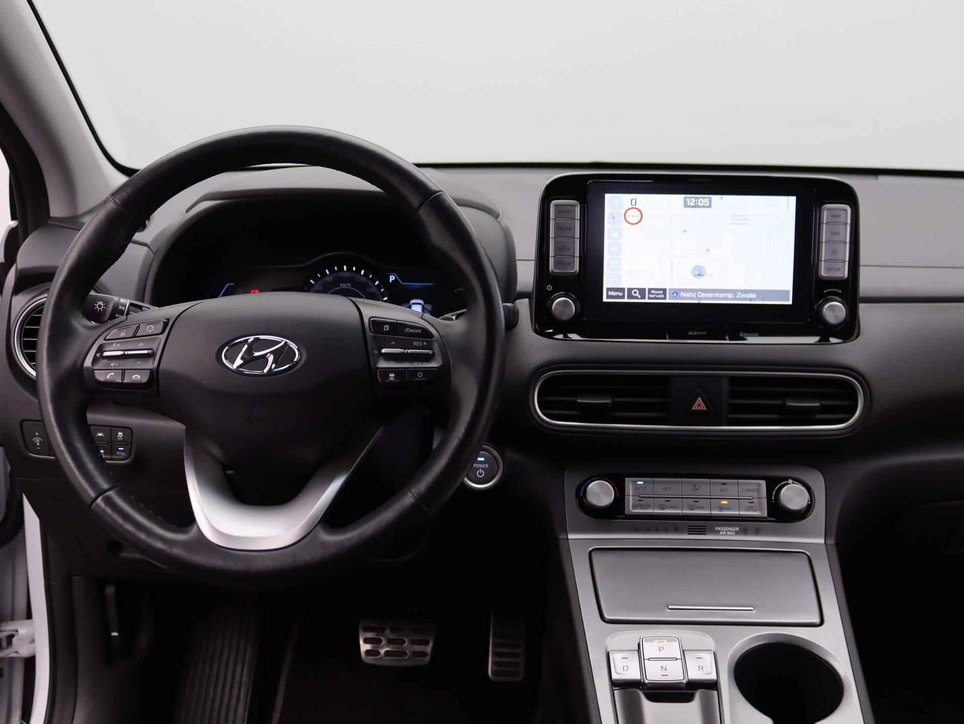 Hyundai Kona EV Premium 64 kWh | Camera | Cruise Control | Navigatie | Stoelverwarming - 7/48