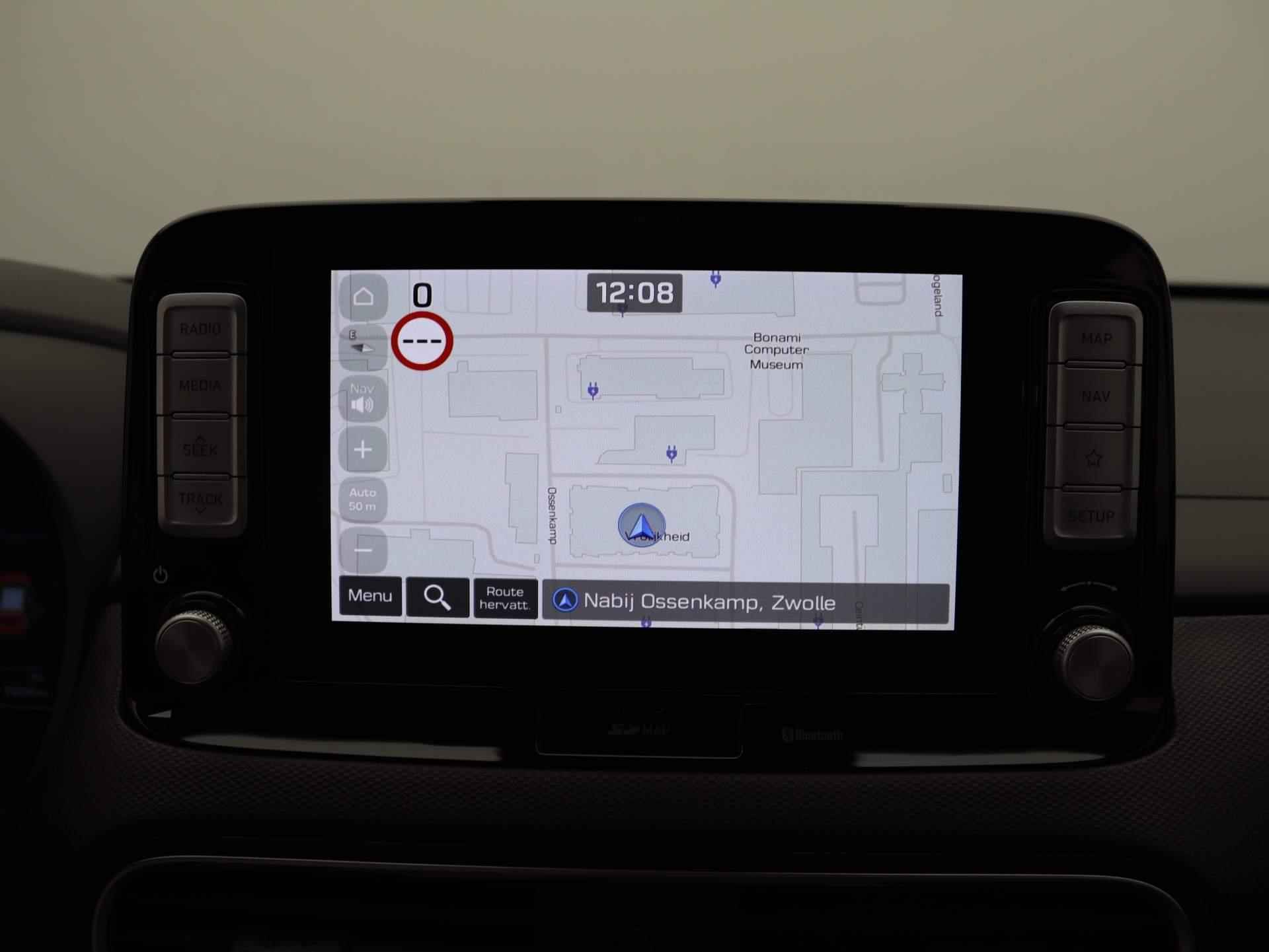 Hyundai Kona EV Premium 64 kWh | Camera | Cruise Control | Navigatie | Stoelverwarming - 16/48