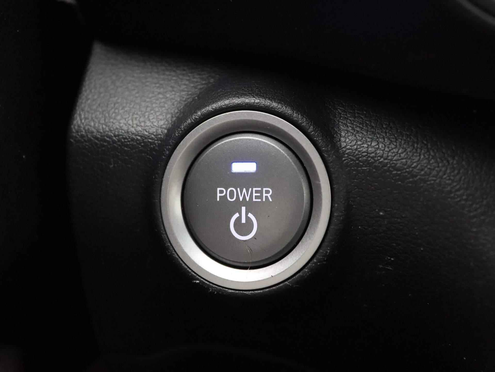 Hyundai Kona EV Premium 64 kWh | Camera | Cruise Control | Navigatie | Stoelverwarming - 17/48