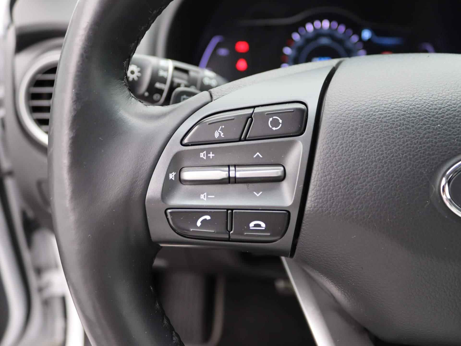 Hyundai Kona EV Premium 64 kWh | Camera | Cruise Control | Navigatie | Stoelverwarming - 19/48