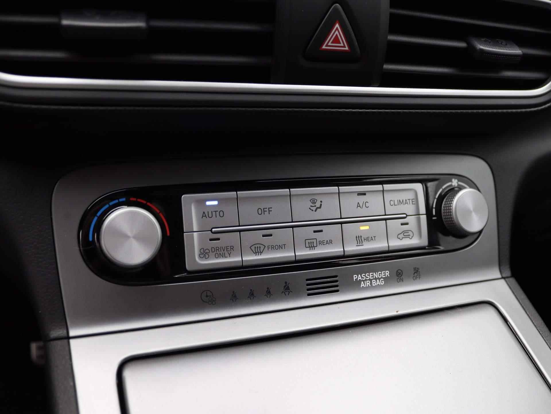 Hyundai Kona EV Premium 64 kWh | Camera | Cruise Control | Navigatie | Stoelverwarming - 21/48