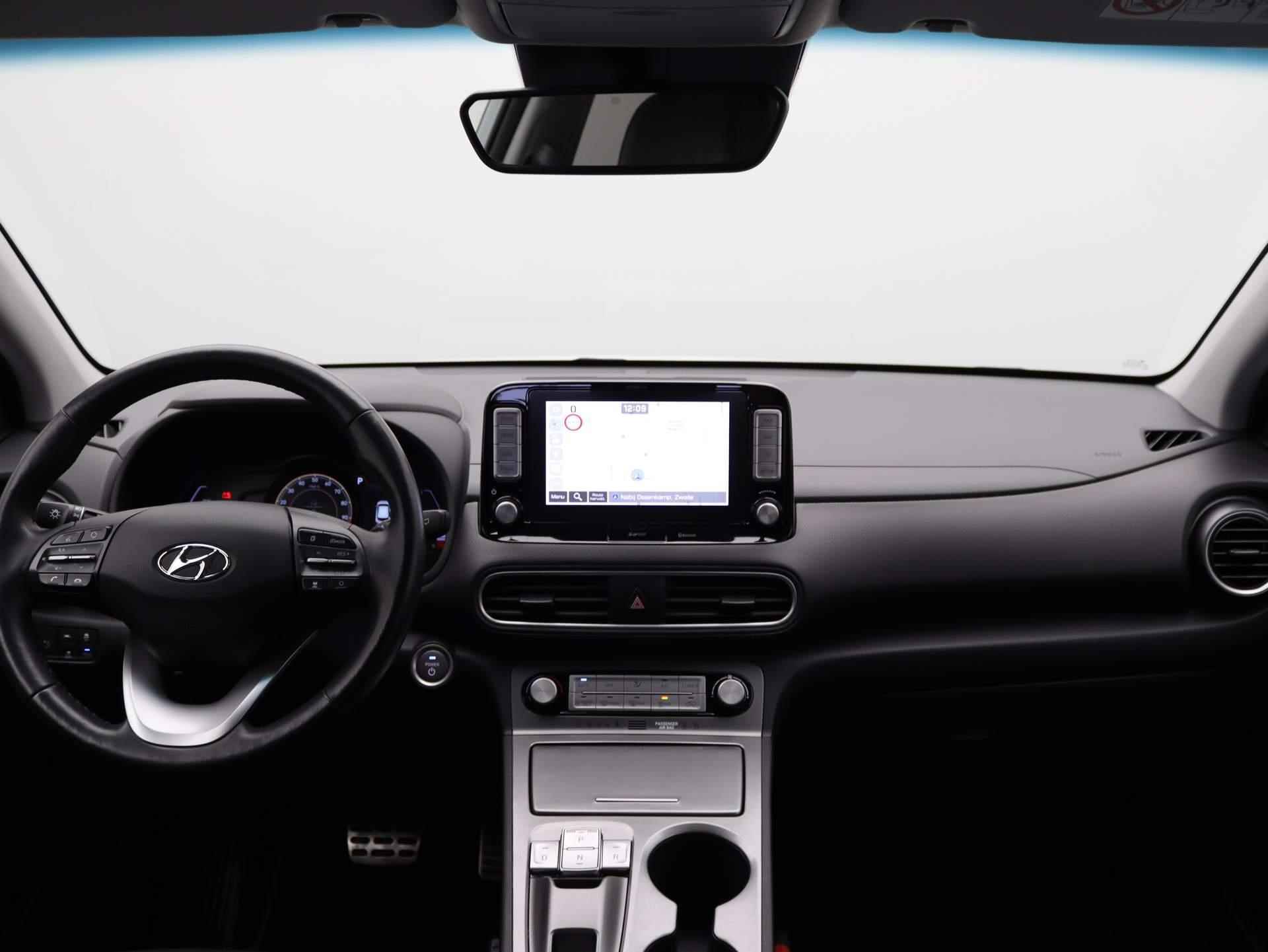 Hyundai Kona EV Premium 64 kWh | Camera | Cruise Control | Navigatie | Stoelverwarming - 30/48