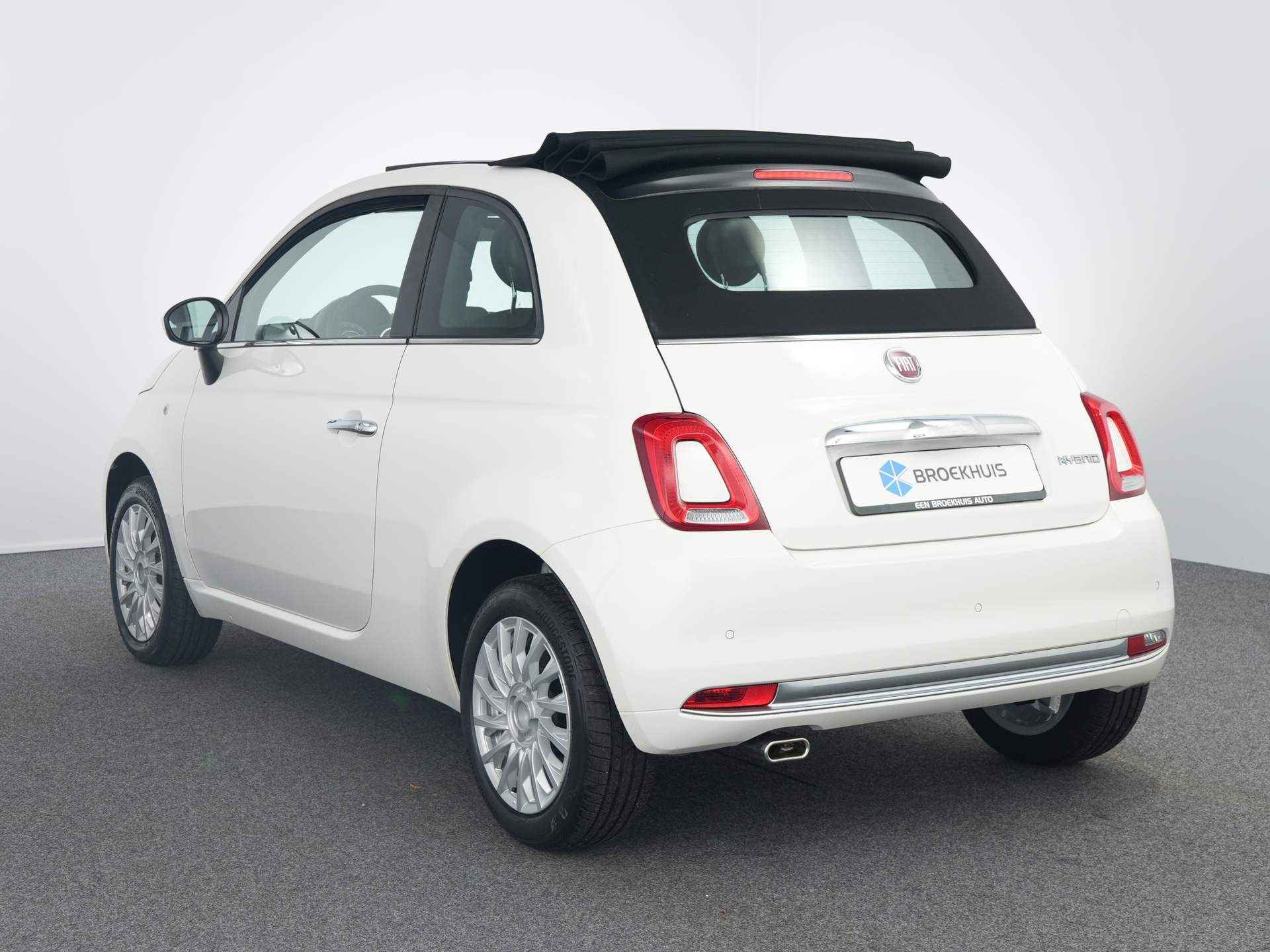 Fiat 500 1.0 Hybrid Dolcevita | Panoramadak | Carplay | Cruise | Airco | Parkeersensoren | Touchscreen | Bluetooth | 15'' Lichtmetaal | Snel leverbaar! - 17/35