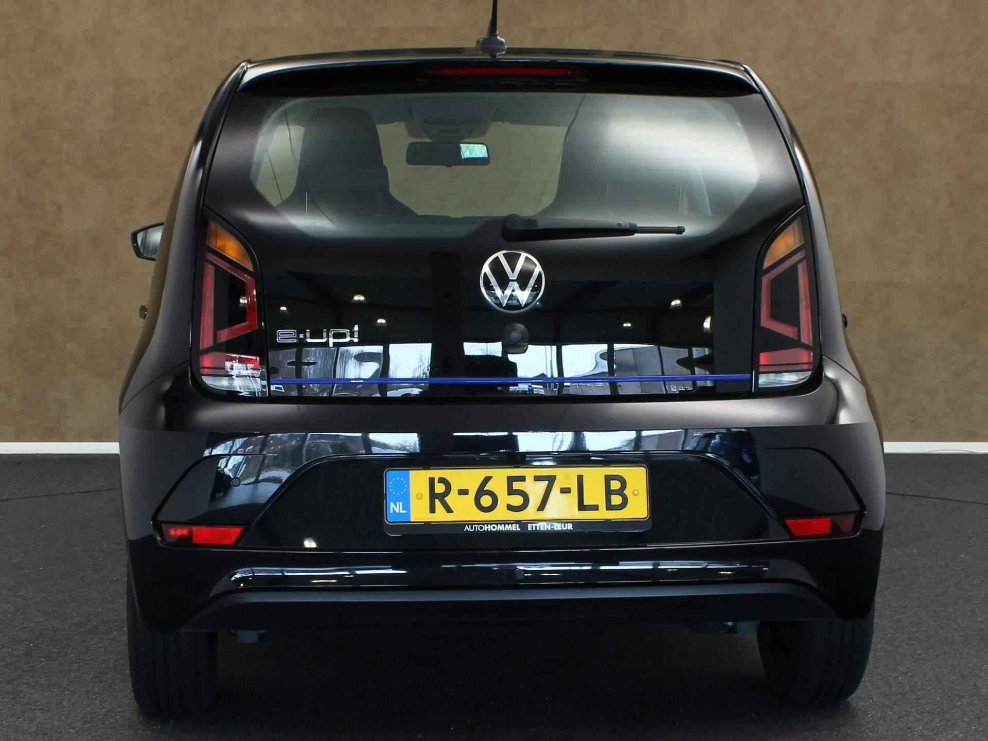 Volkswagen e-Up! €2.000,- SUBSIDIE - STOELVERWARMING - CLIMATE CONTROL - ACHTERUITRIJCAMERA - VOORRUITVERWARMING - 8/28