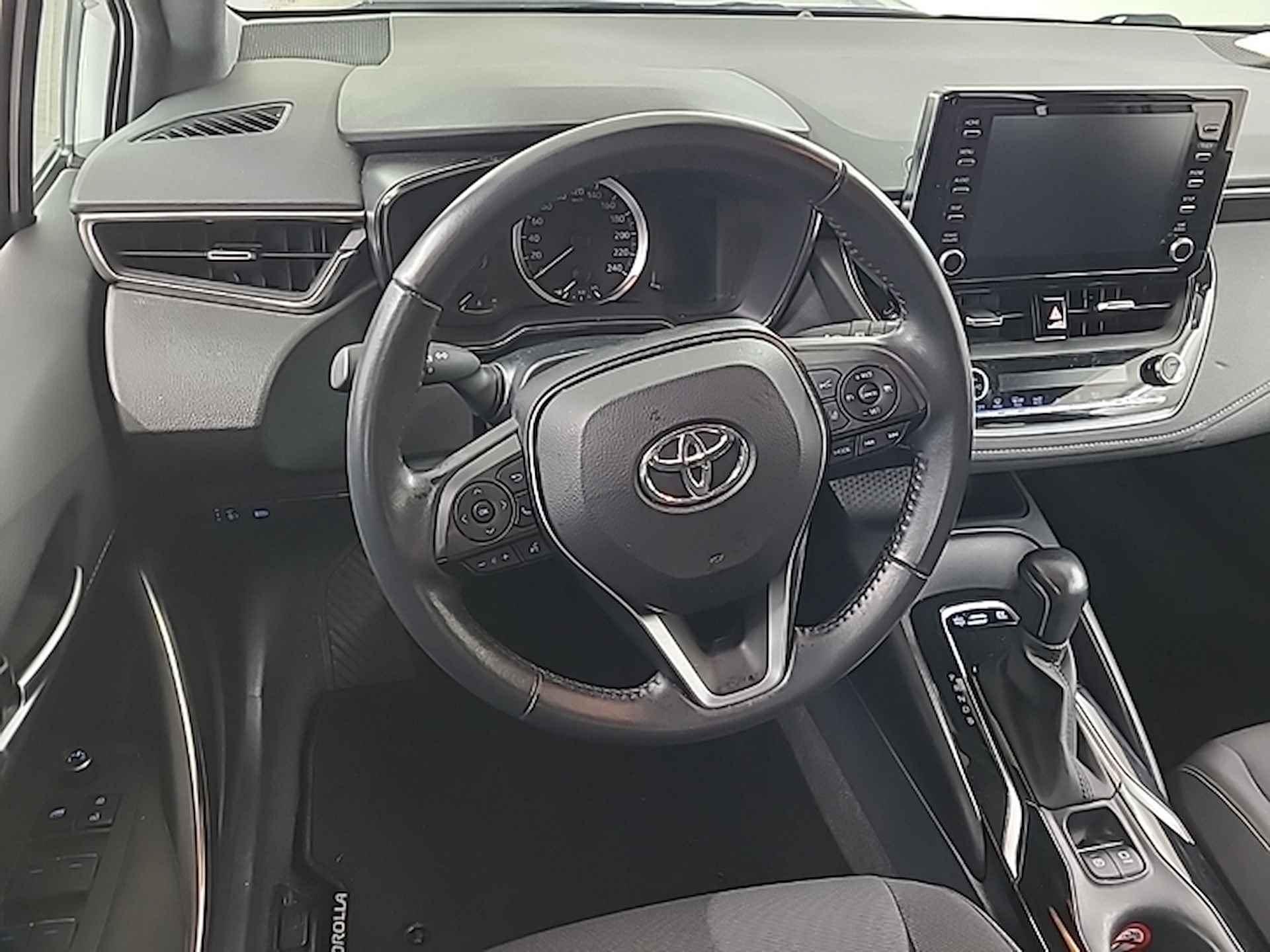 Toyota Corolla Touring Sports 1.8 Hybrid Active (98 PK) 1e-Eig. TOYOTA-Dealer-Onderh. BOVAG-Garantie. NL-AUTO.  Apple-Carplay/Android-Auto, Adaptive-Cruisecontrol, Keyless-Entry/Start, Achteruitrijcamera, DAB, Lm-Velgen-16Inch, Privacy-Glas - 9/22