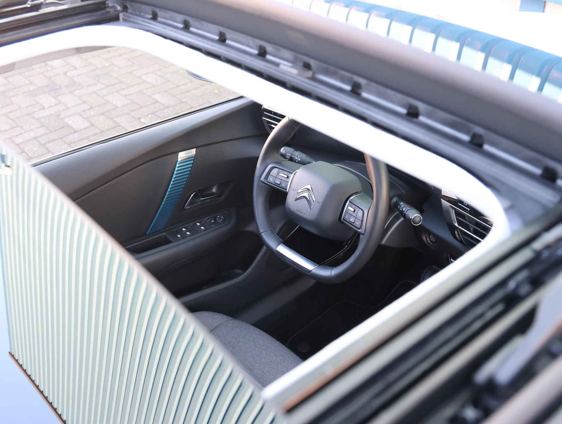 Citroen Ë-C4 Shine 50 kWh | HeadUpDisplay | CruiseControl | Camera | Glazendak | Keyless | AppleCarPlay/AndroidAuto | - 10/46