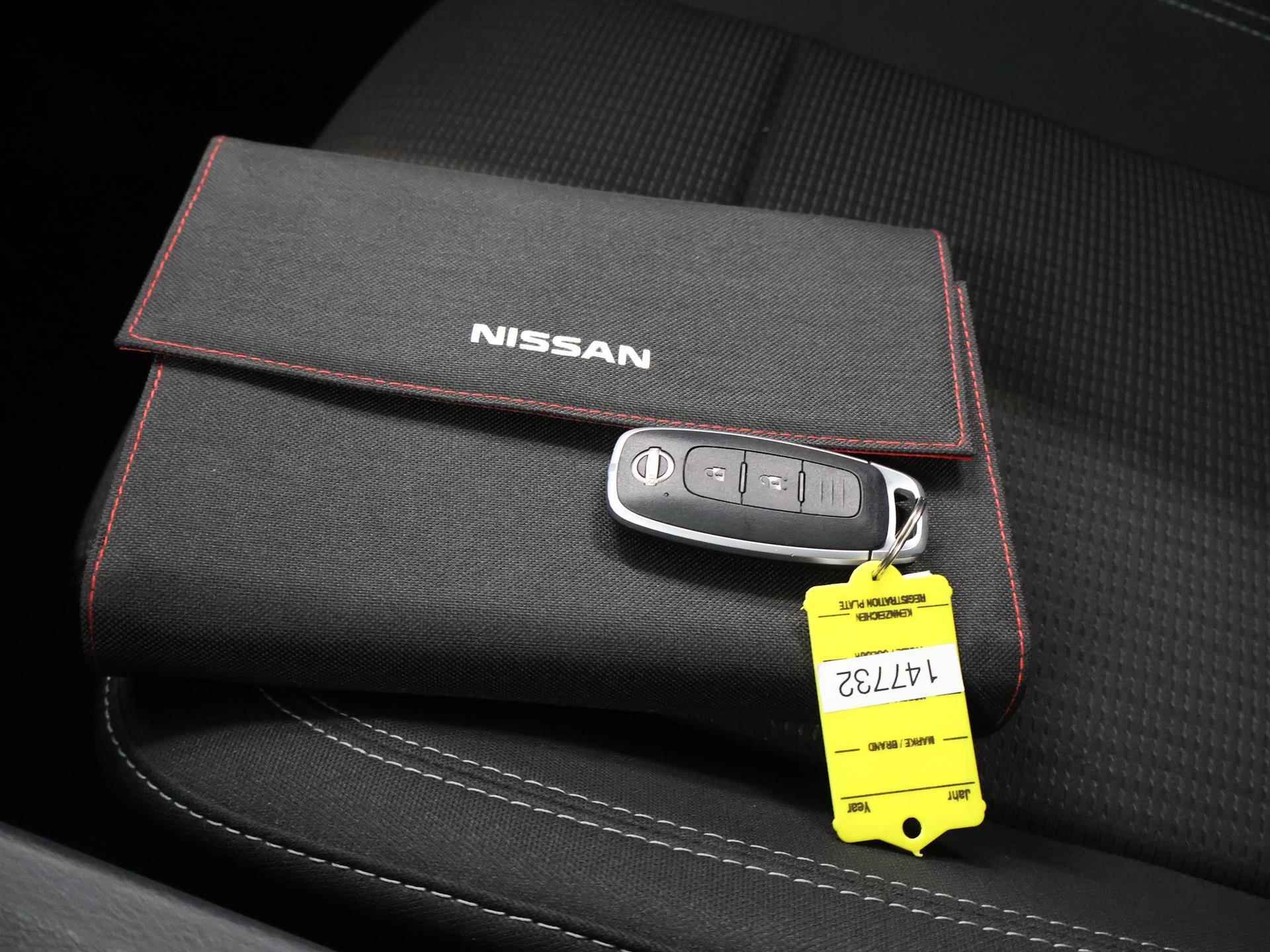 Nissan Qashqai 1.3 MHEV Acenta | Panoramadak | Bluetooth | Cruise Control Adaptief | Climate Control | Dodehoekdetectie | - 21/36
