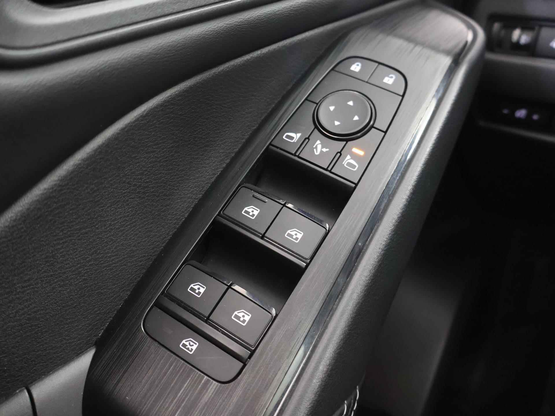 Nissan Qashqai 1.3 MHEV Acenta | Panoramadak | Bluetooth | Cruise Control Adaptief | Climate Control | Dodehoekdetectie | Camera | - 31/36