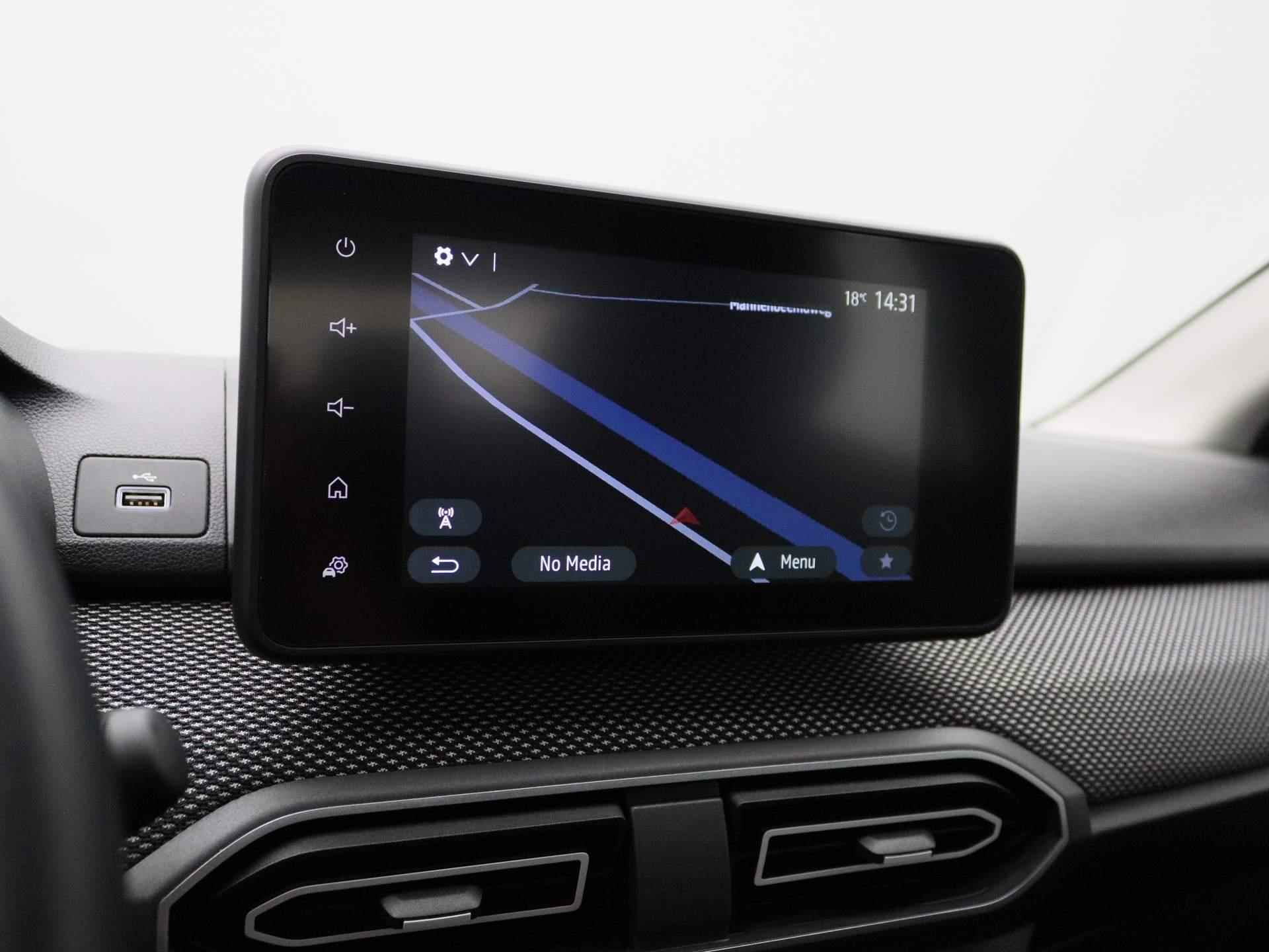 Dacia Sandero 1.0 TCe 90pk Expression | Navigatie | Apple Carplay & Android Auto | Parkeersensoren achter | Airco - 17/32