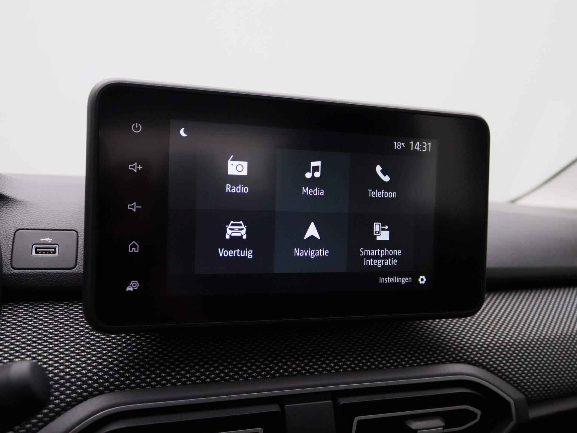 Dacia Sandero 1.0 TCe 90pk Expression | Navigatie | Apple Carplay & Android Auto | Parkeersensoren achter | Airco - 26/32