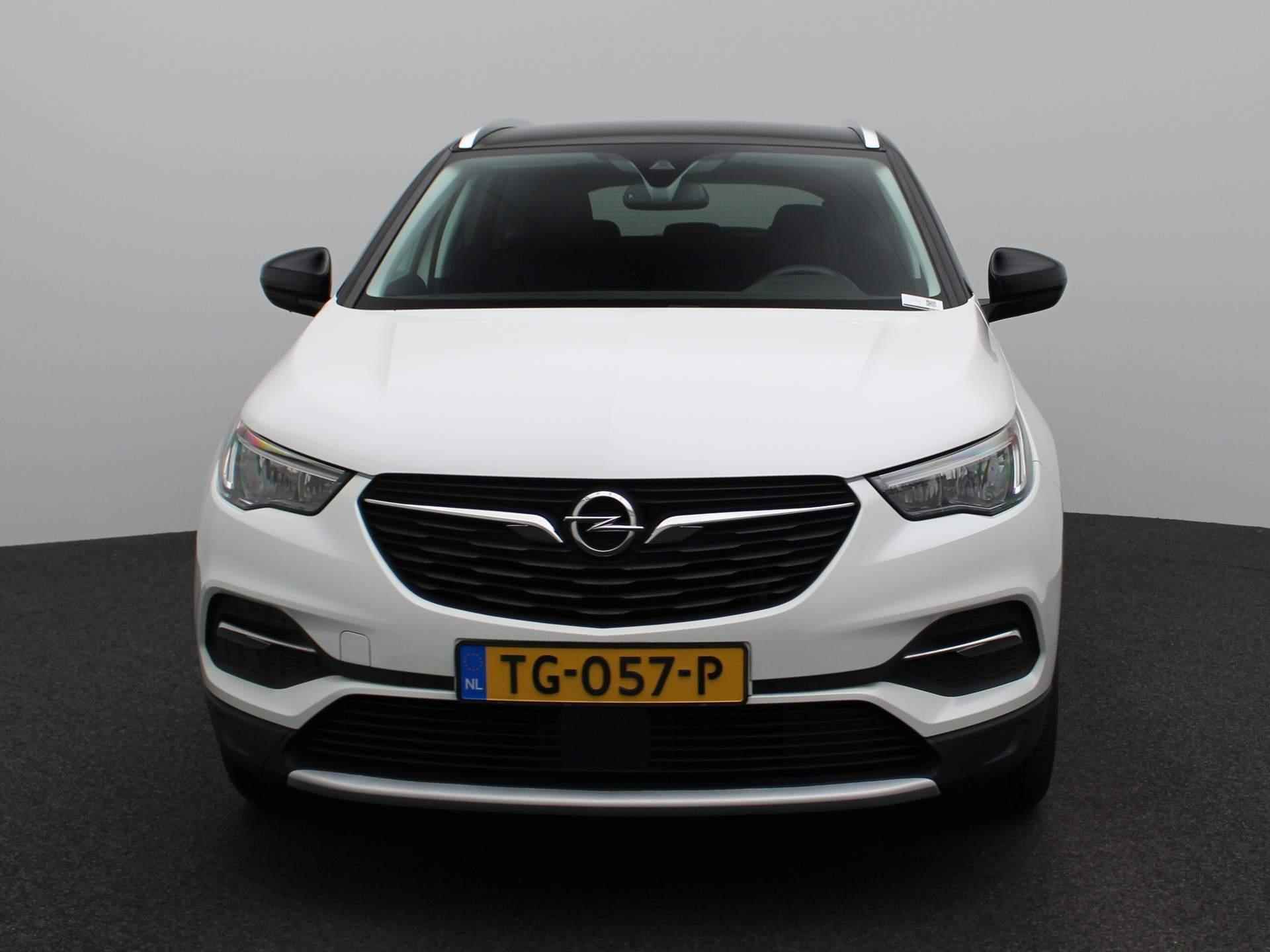 Opel Grandland X 1.2 Turbo Business Executive | Lederen Bekleding | Navigatie | Camera | LED Verlichting | - 3/37
