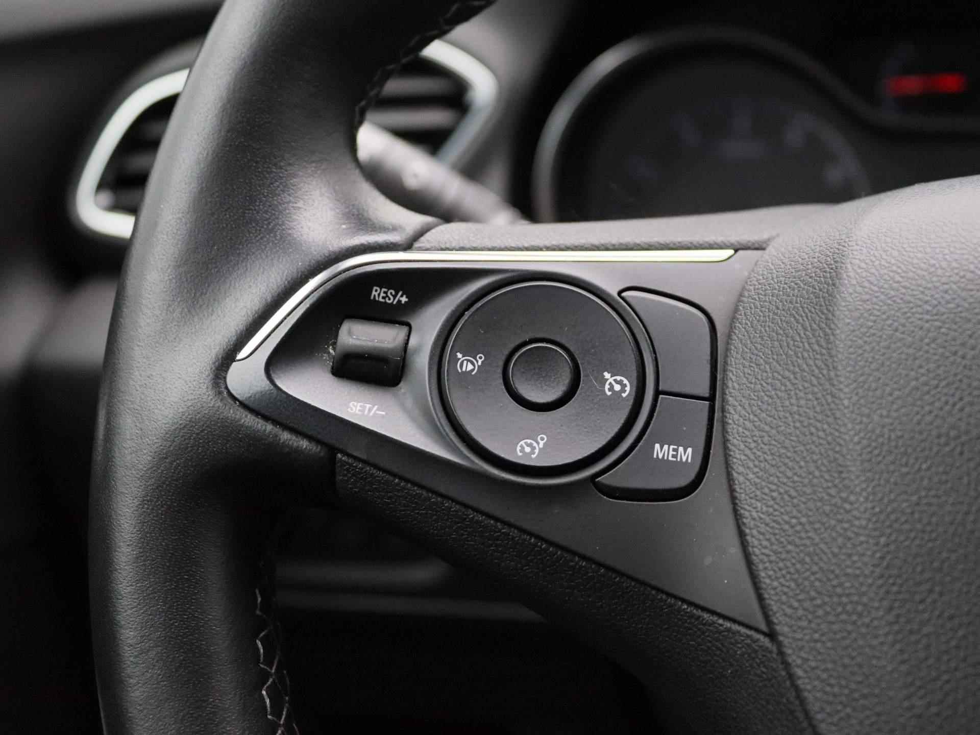Opel Grandland X 1.2 Turbo Business Executive | Lederen Bekleding | Navigatie | Camera | LED Verlichting | - 23/37