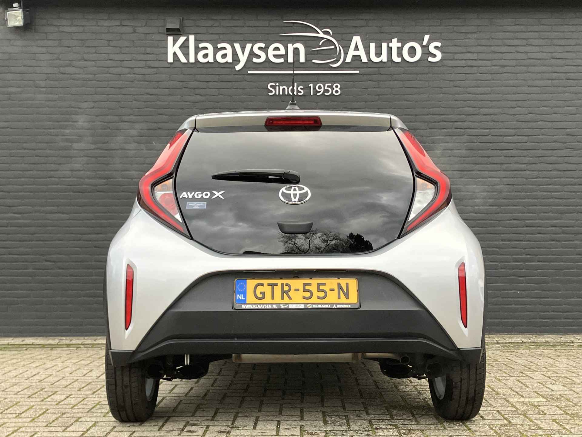 Toyota Aygo X 1.0 VVT-i MT First | apple carplay | camera | rij assistentie | adaptieve cruise | fab. garantie | 15.000 KM - 7/37