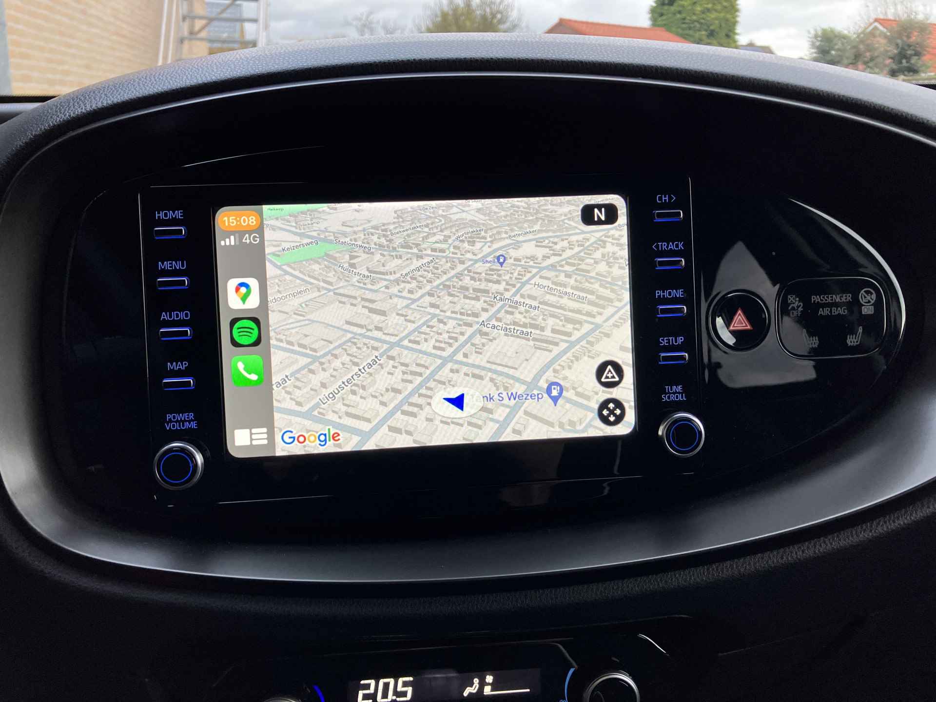 Toyota Aygo X 1.0 VVT-i MT First | apple carplay | camera | rij assistentie | adaptieve cruise | fab. garantie | 15.000 KM - 33/37