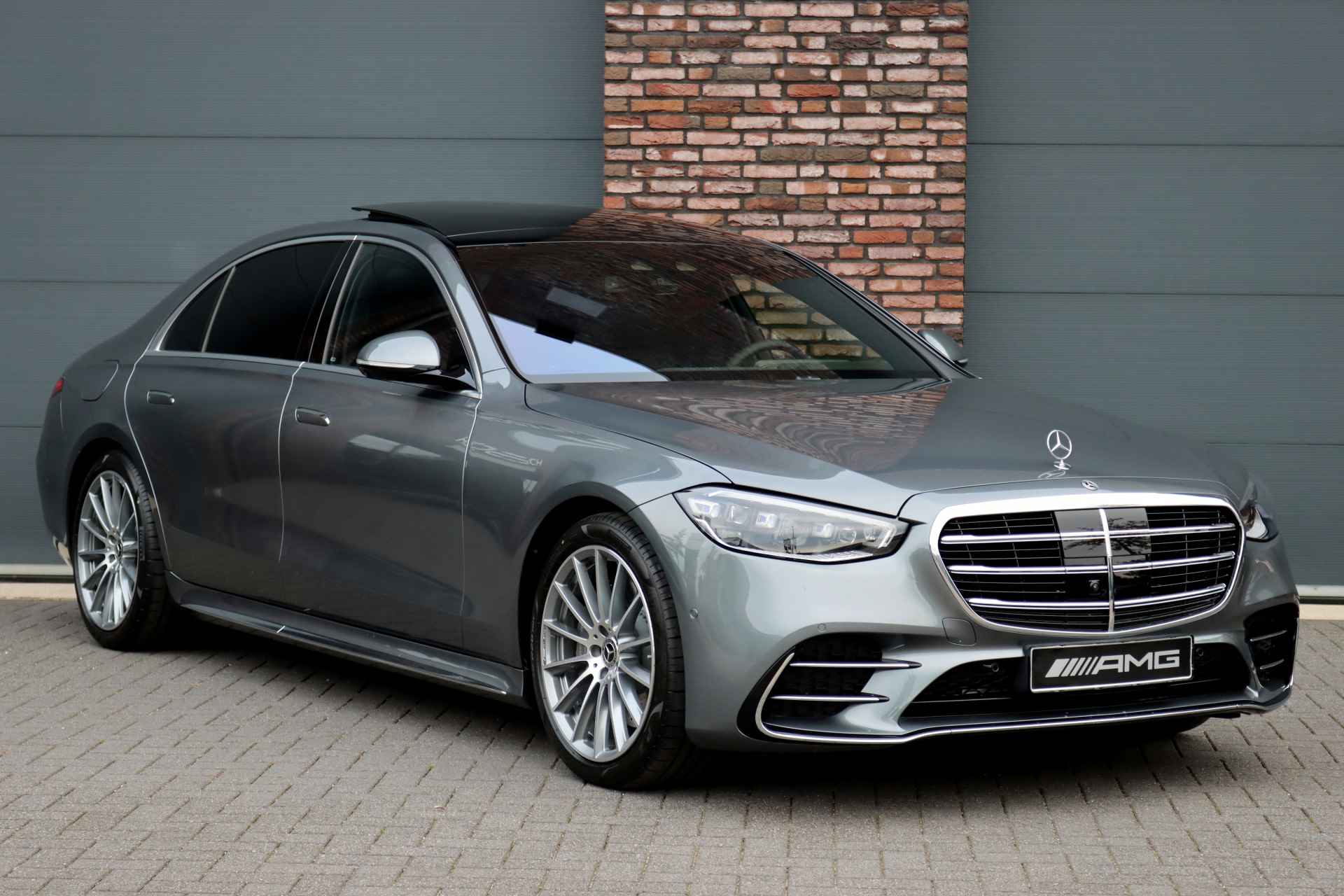 Mercedes-Benz S-Klasse 580 e 4MATIC Lang AMG Line Aut9, Plug-in Hybride, Luchtvering, Panoramadak, Distronic+, Burmester, Head-up Display, Surround Camera, Augmented Reality, Stoelverwarming/-ventilatie V+A, Leder, Memory, Etc, - 4/62