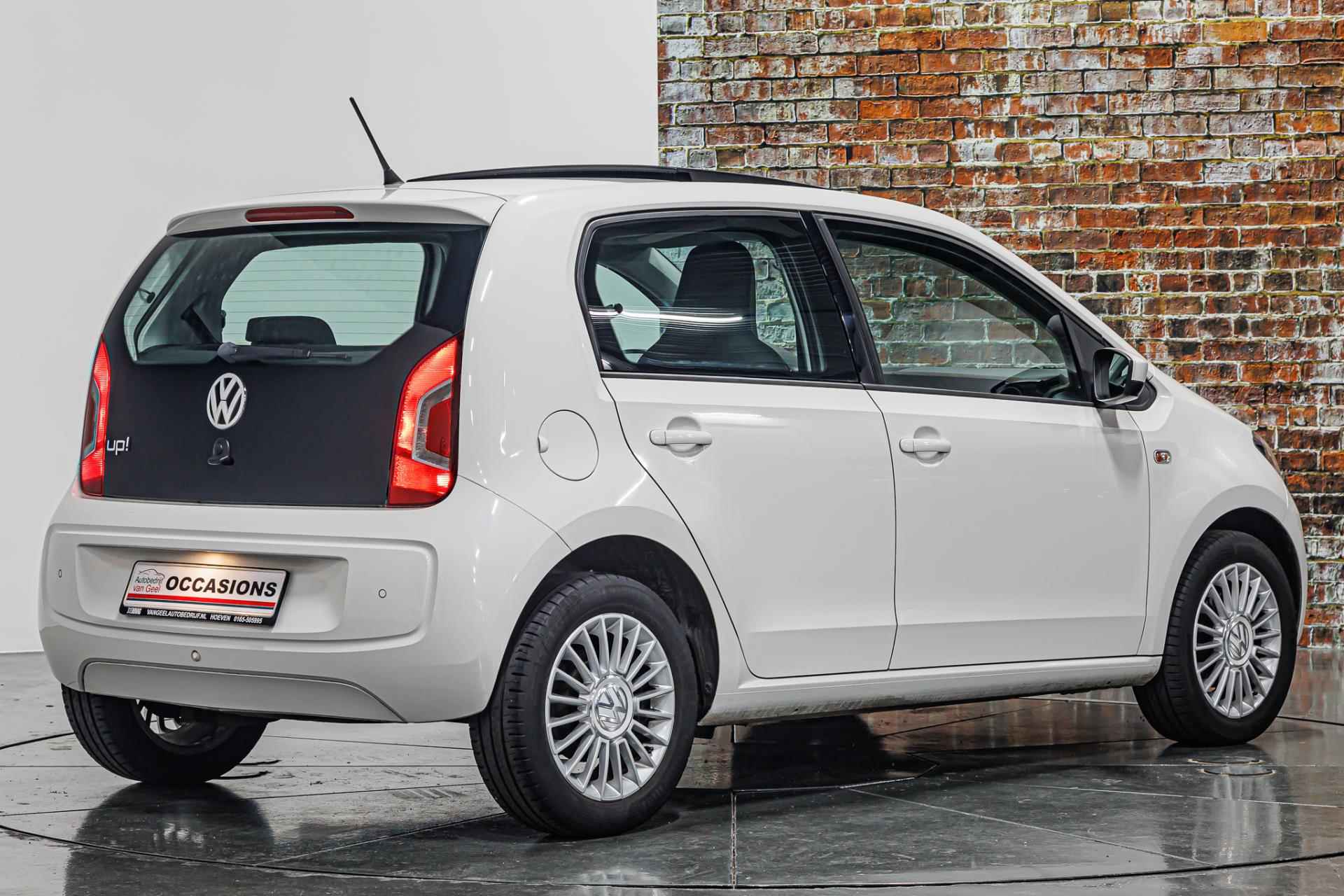 Volkswagen Up! 1.0 high up! BlueMotion I Pano I Stoelverwarming I Rijklaarprijs - 13/34