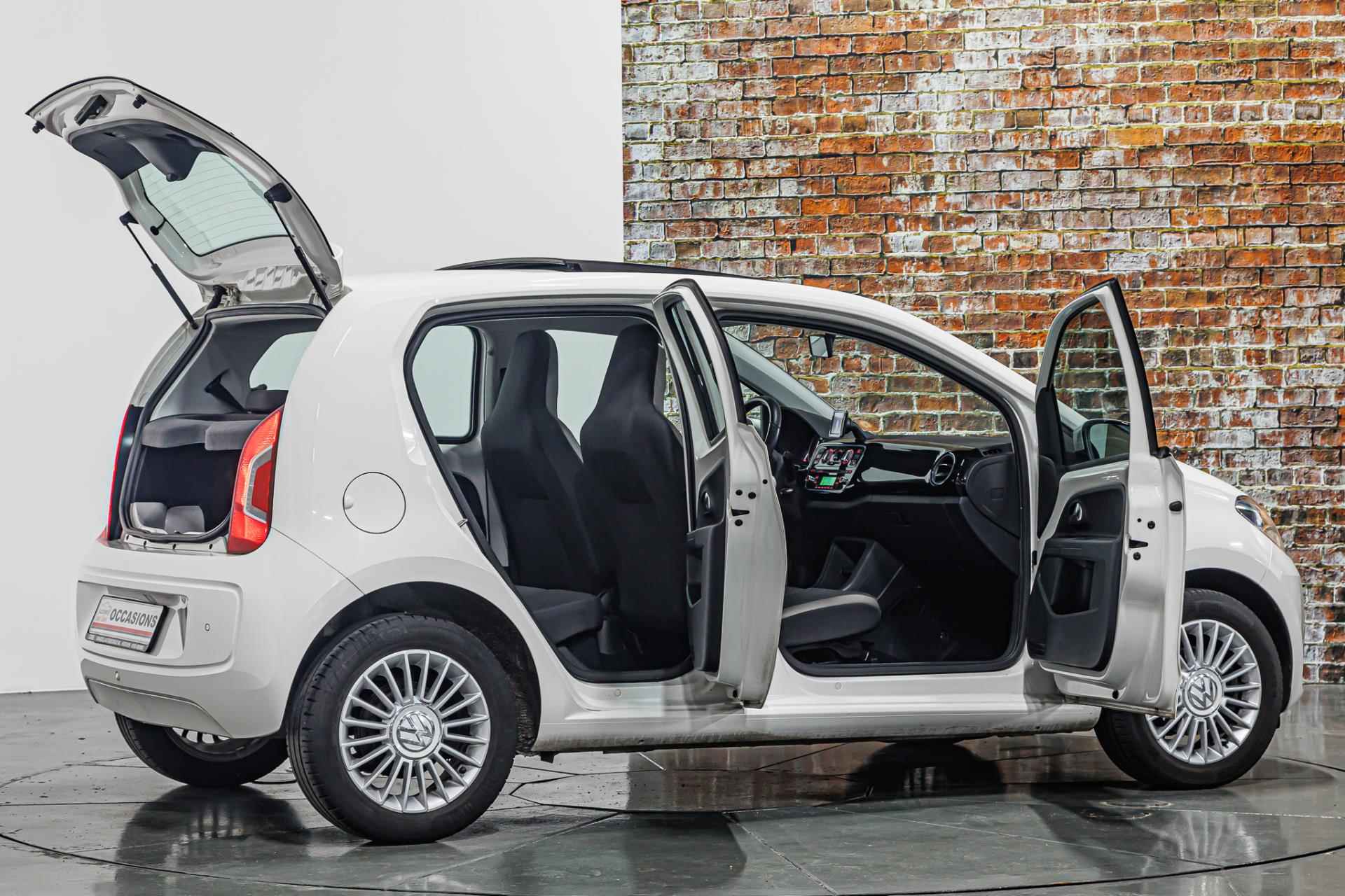 Volkswagen Up! 1.0 high up! BlueMotion I Pano I Stoelverwarming I Rijklaarprijs - 16/34