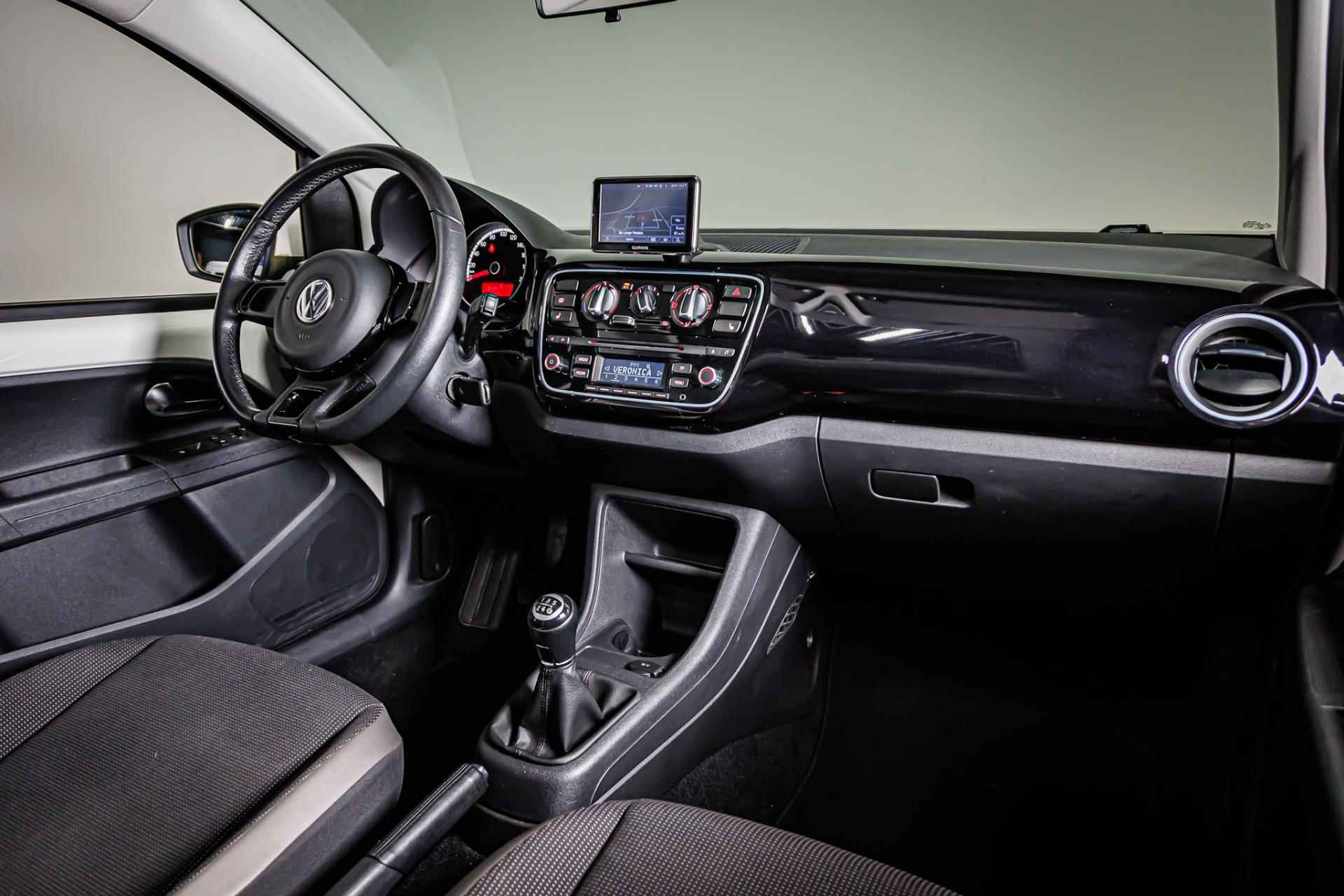 Volkswagen Up! 1.0 high up! BlueMotion I Pano I Stoelverwarming I Rijklaarprijs - 29/34