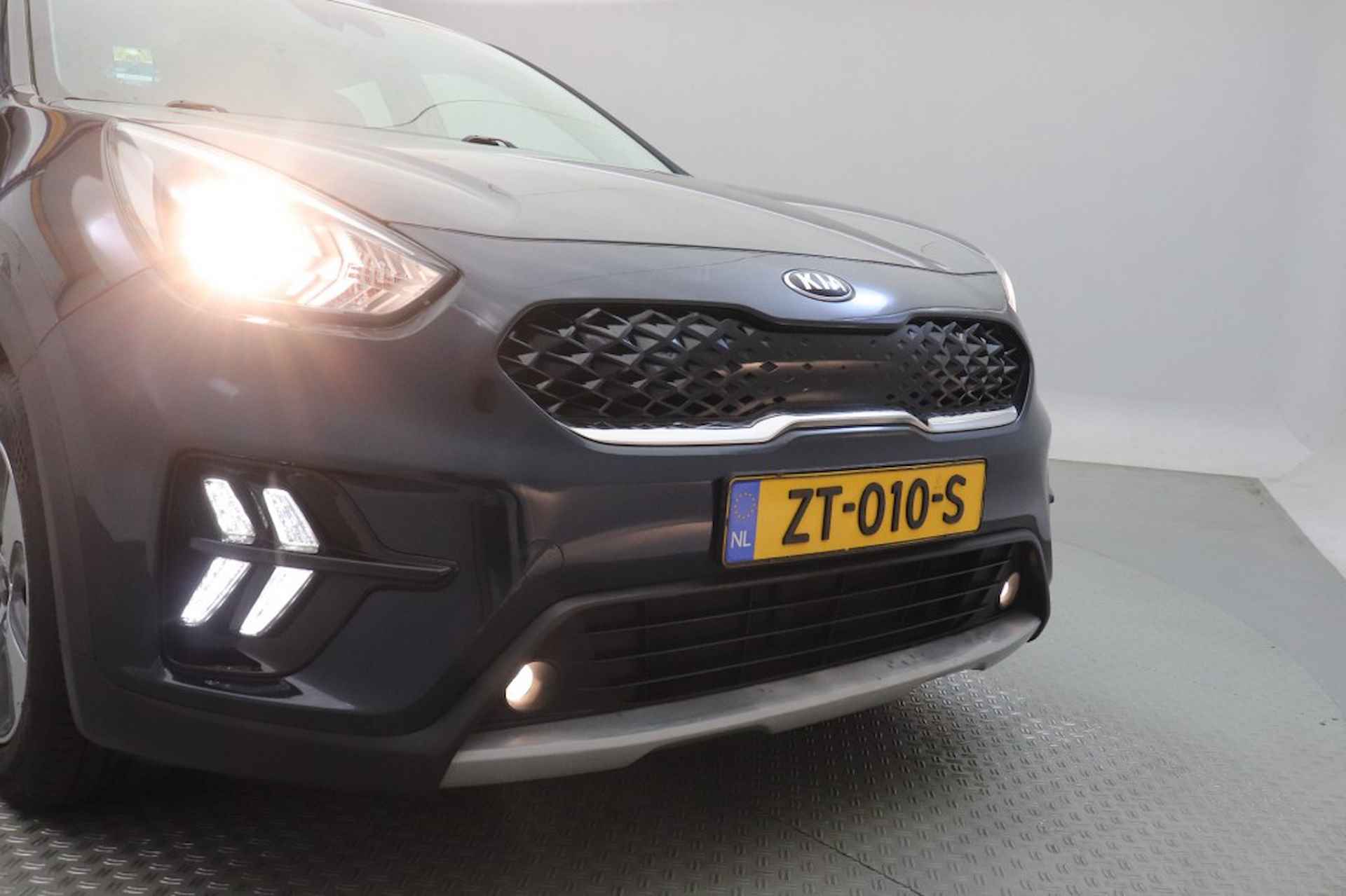 KIA Niro 1.6 GDi Hybrid ExecutiveLine Nieuw Model 2020 - 21/24