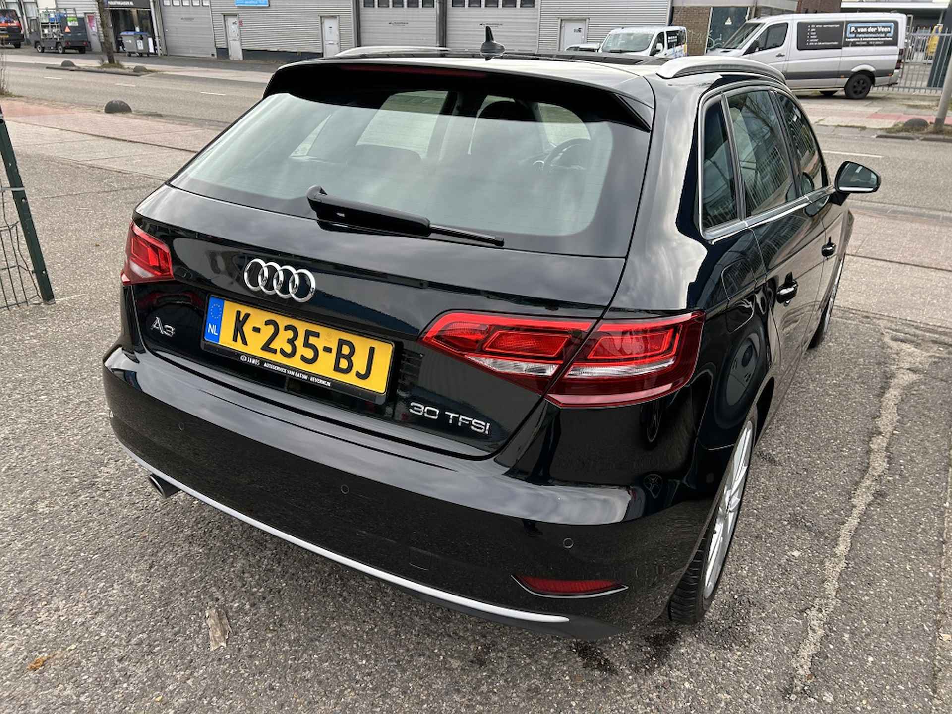 Audi A3 Sportback 30 TFSI Advance Sport - 6/27