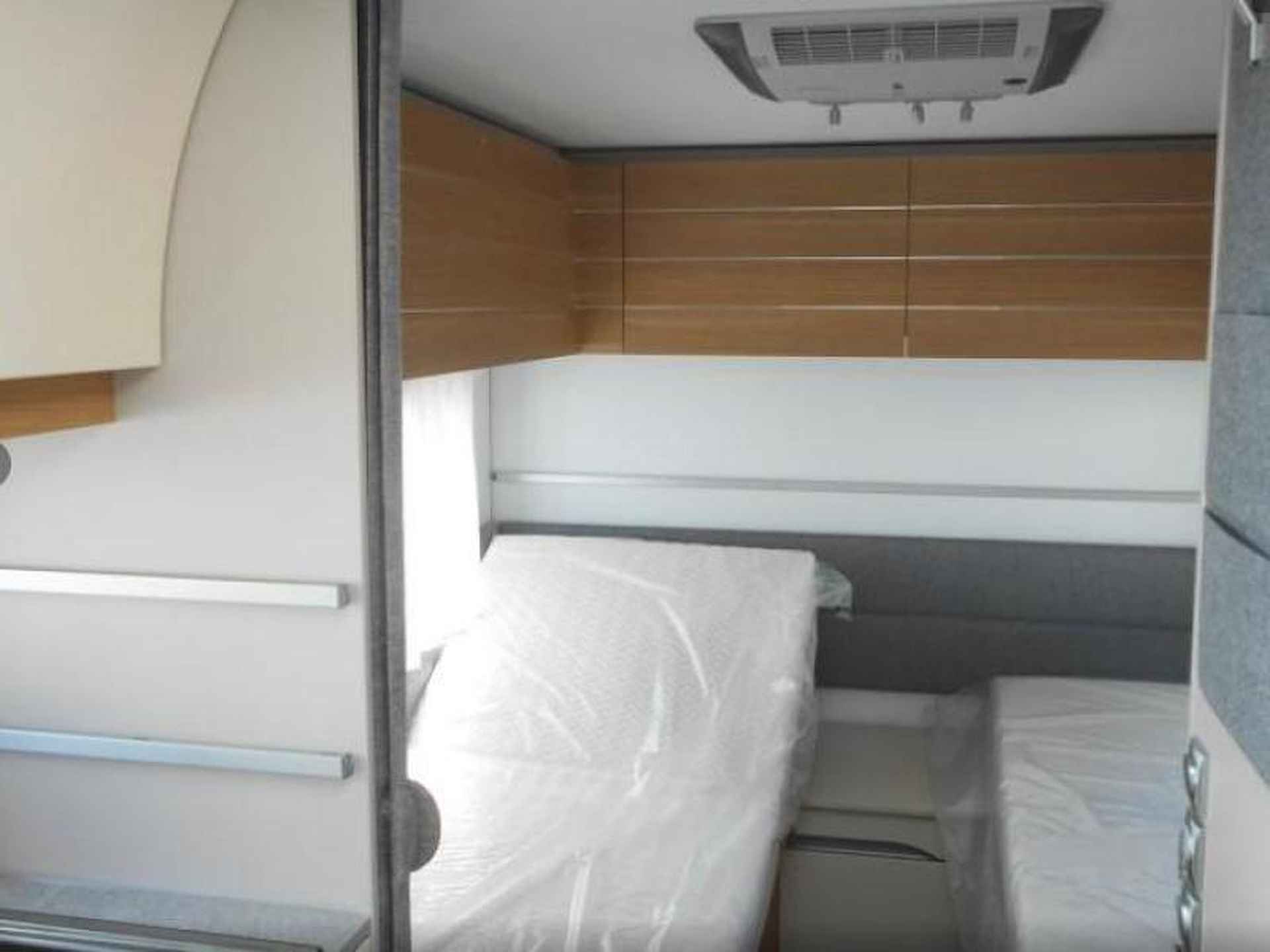 Adria Adora 542 UL NU MET € 3.500,00 KORTING - 9/17