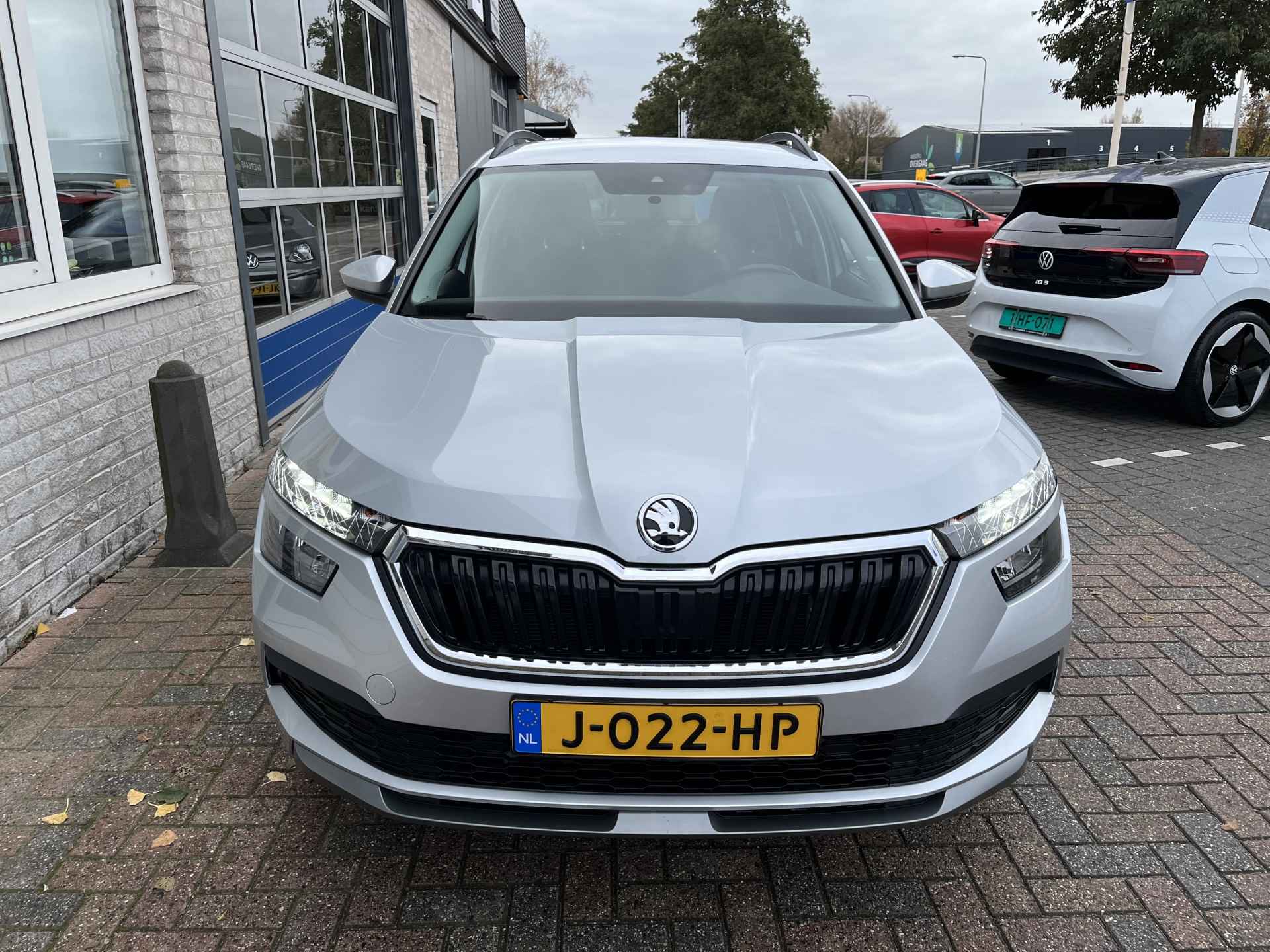 Škoda Kamiq 1.0 TSI Ambition / PARK. SENSOREN/ CRUISE/ APP CONNECT/ AIRCO/ - 29/36