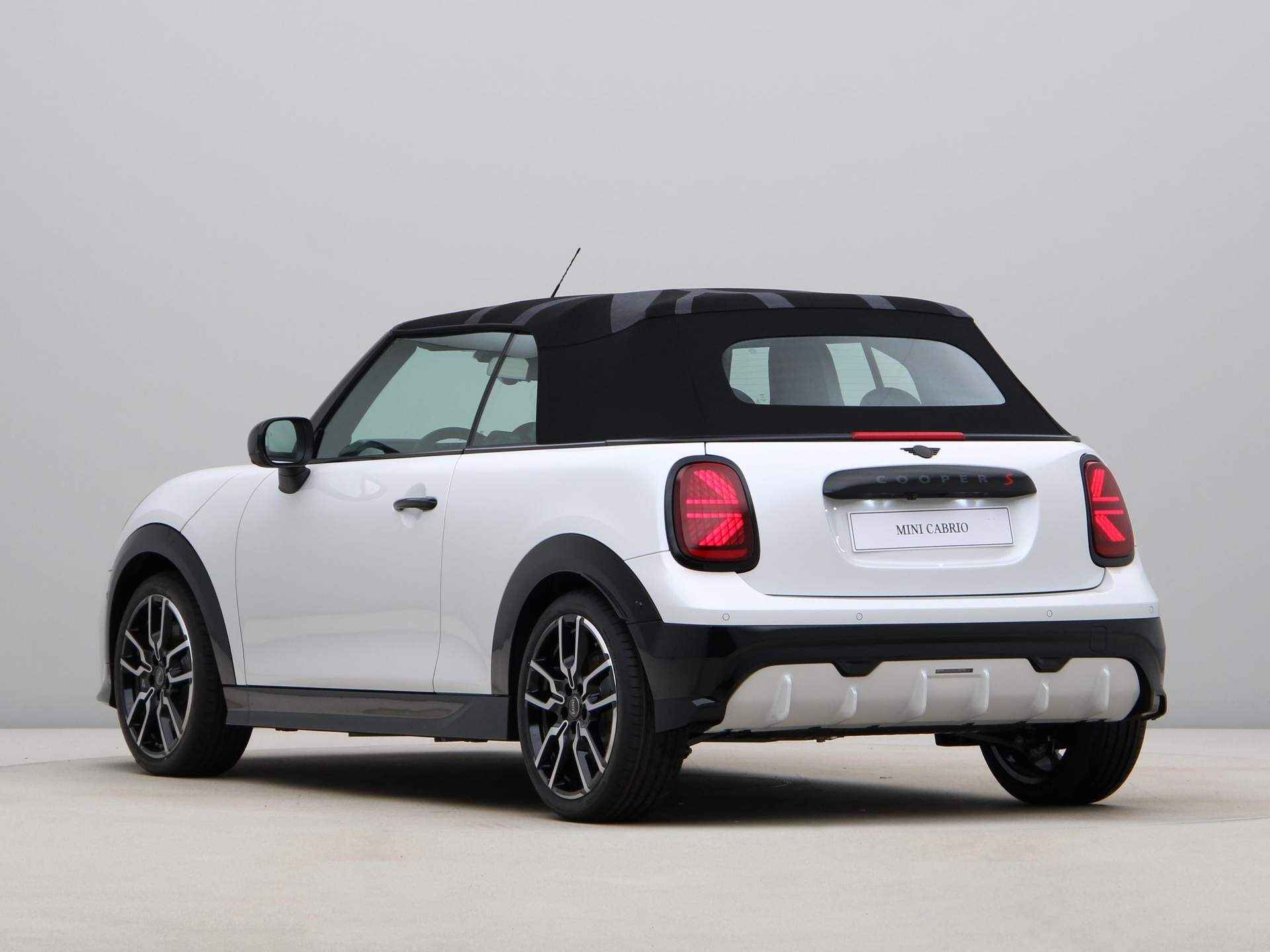 MINI Cooper Cabrio S John Cooper Works Pakket XL - 18/33