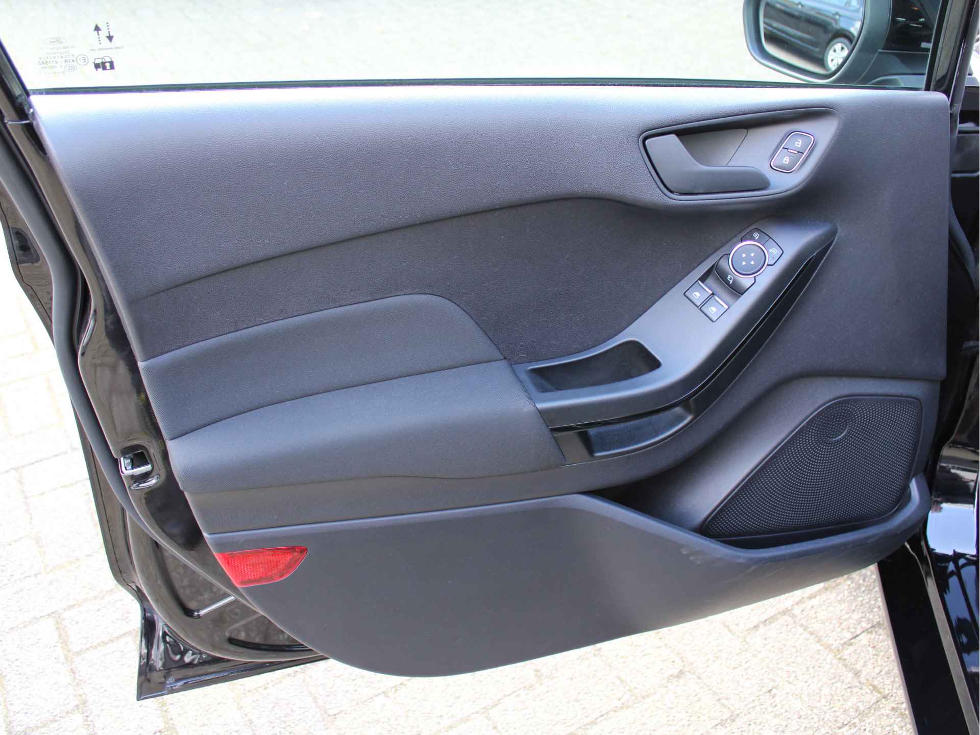 Ford Fiesta 1.0 EcoBoost Connected 1e Eig/Parkeersensoren V+A/Airco/Cruise/Inparkeren/AndroidAuto/AppleCarplay/Bluetooth - 6/60