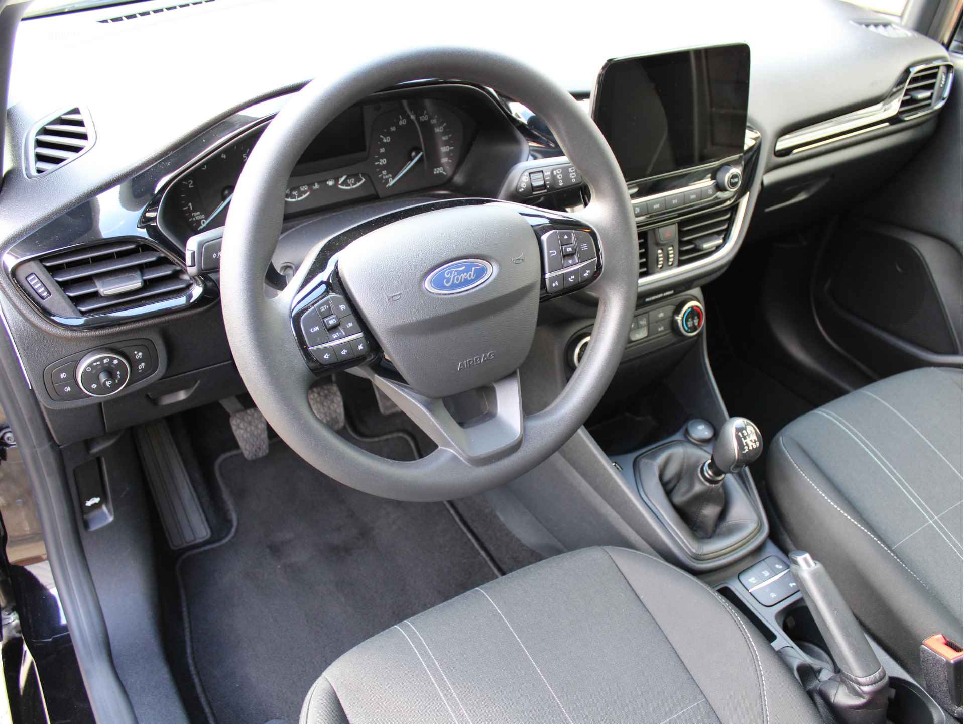 Ford Fiesta 1.0 EcoBoost Connected 1e Eig/Parkeersensoren V+A/Airco/Cruise/Inparkeren/AndroidAuto/AppleCarplay/Bluetooth - 10/60