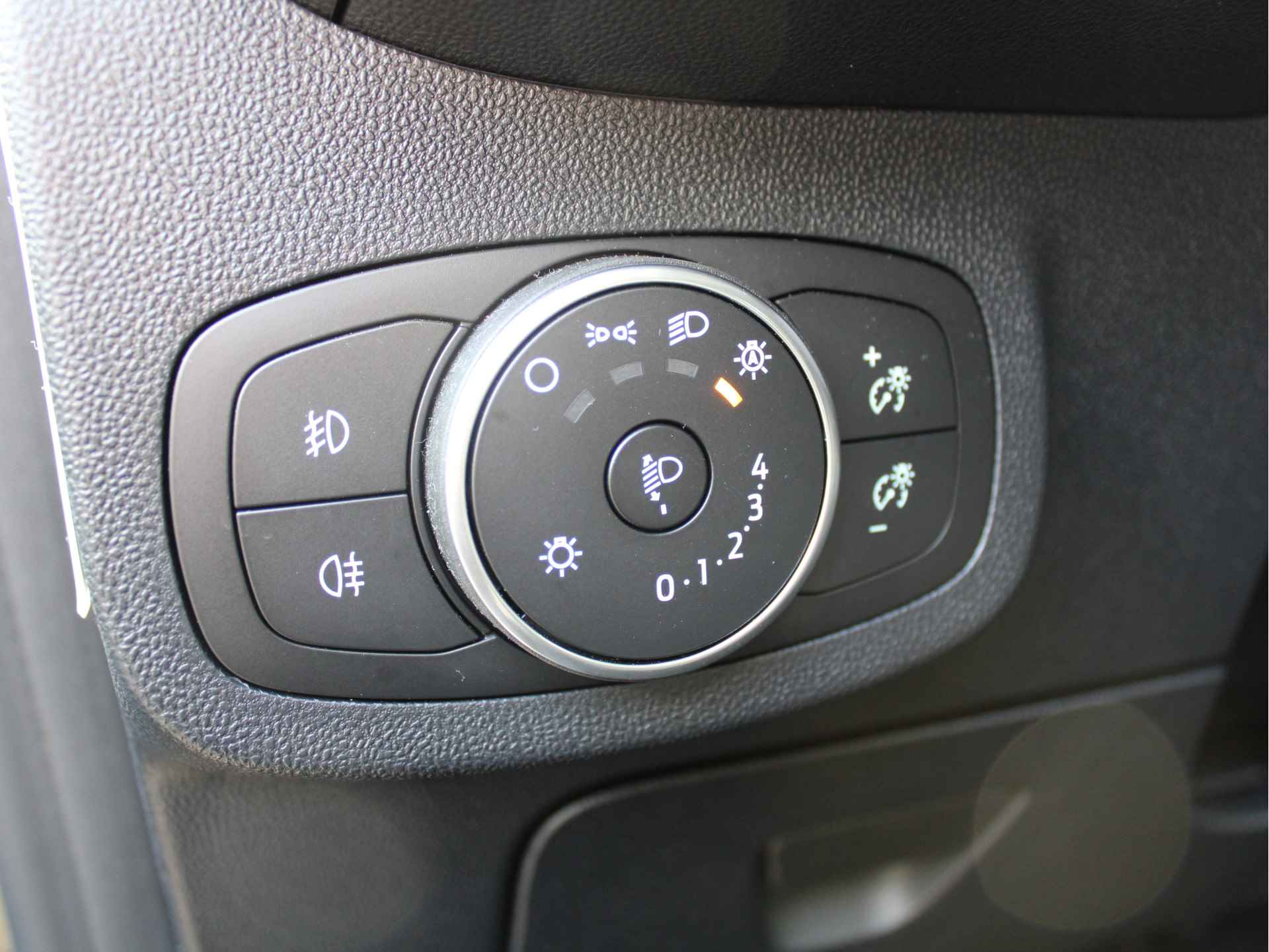 Ford Fiesta 1.0 EcoBoost Connected 1e Eig/Parkeersensoren V+A/Airco/Cruise/Inparkeren/AndroidAuto/AppleCarplay/Bluetooth - 16/60